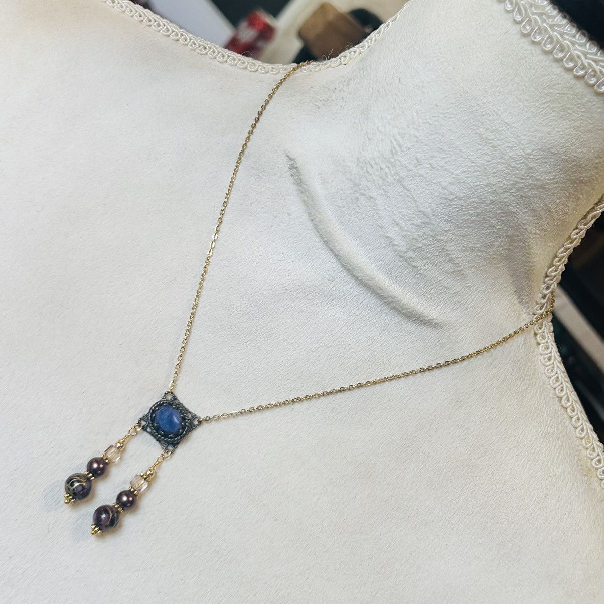 Handmade Handcrafted elegant vintage dogtooth glass necklace set Size ONE SIZE - 4 Thumbnail