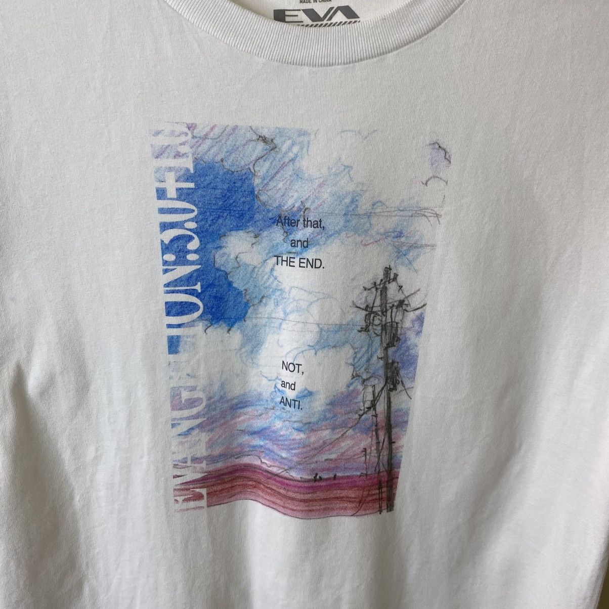 Uniqlo Neon Genesis Evangelion EVA 3.0 + 1.0 Anime Manga Series Tee Size US S / EU 44-46 / 1 - 2 Thumbnail