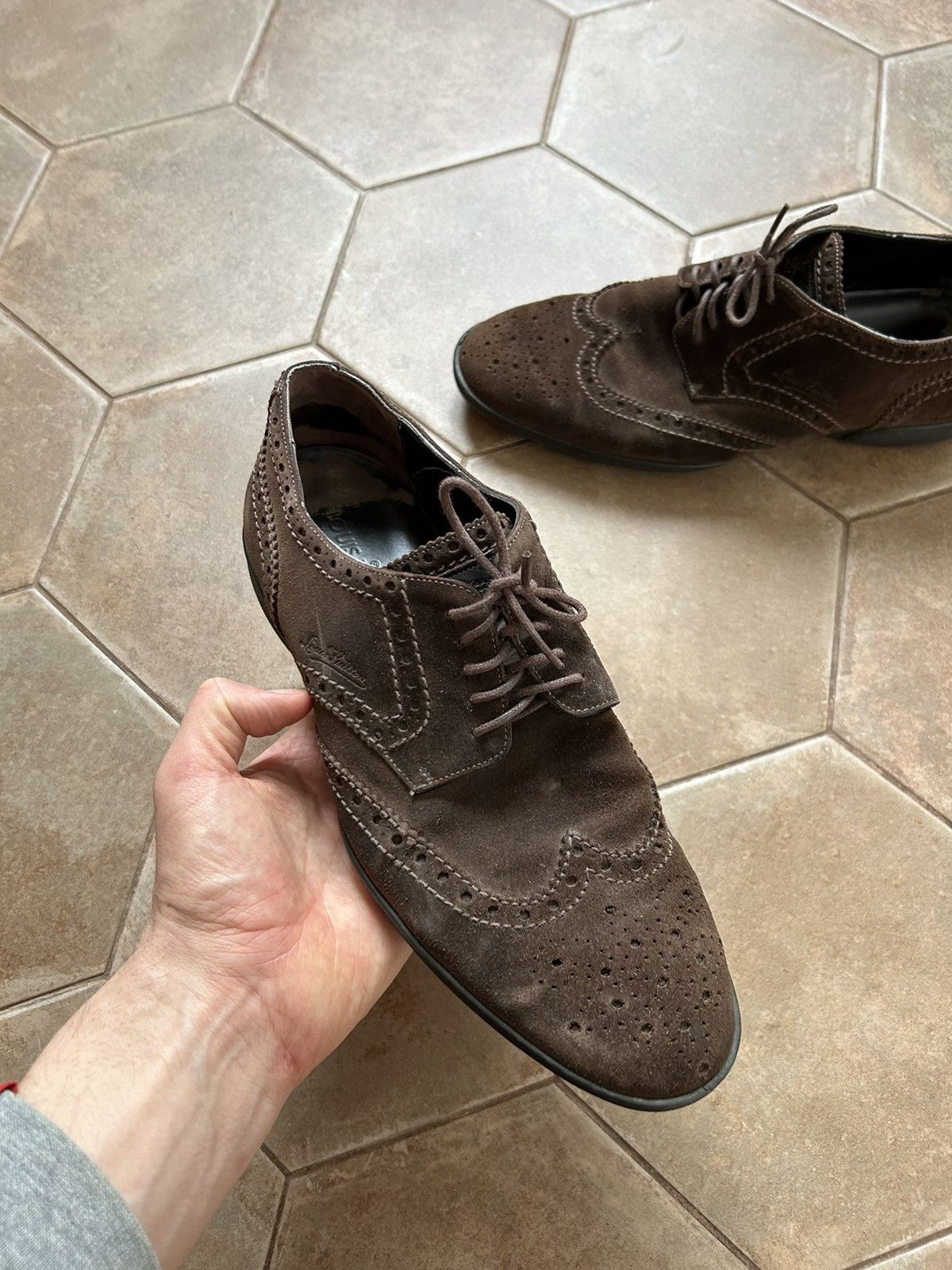Louis Vuitton LOUIS VUITTON Loafers Suede Shoes LV Logo sneakers Size US 9 / EU 42 - 3 Thumbnail