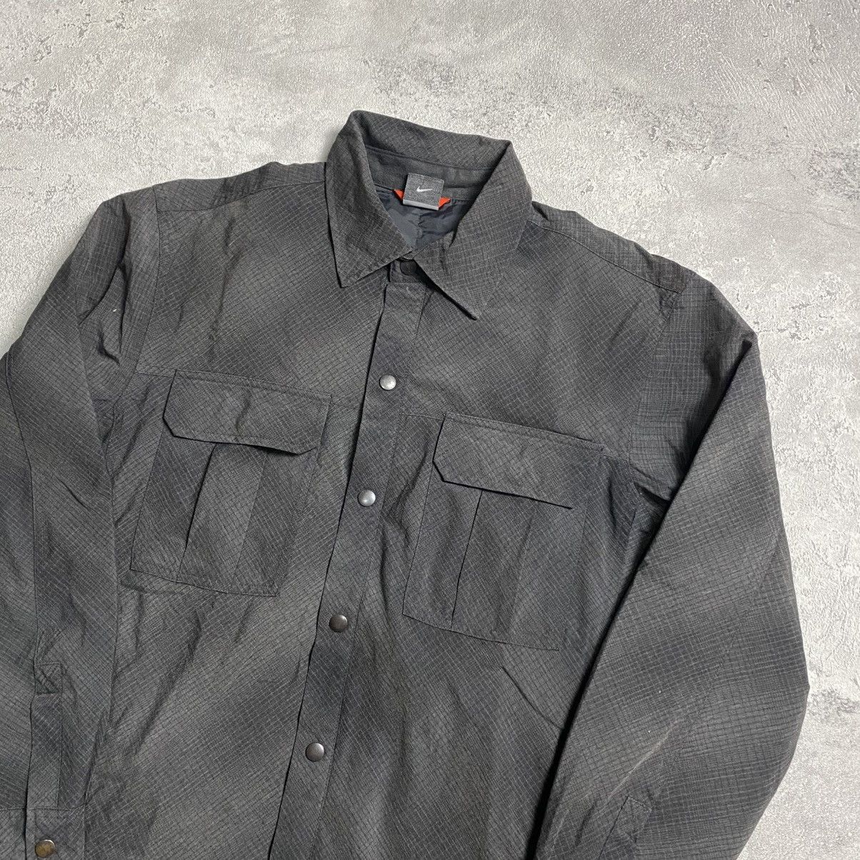 Nike ACG Nike ACG Black Plaid Snap Jacket Quit Lined Collared Size US M / EU 48-50 / 2 - 2 Thumbnail