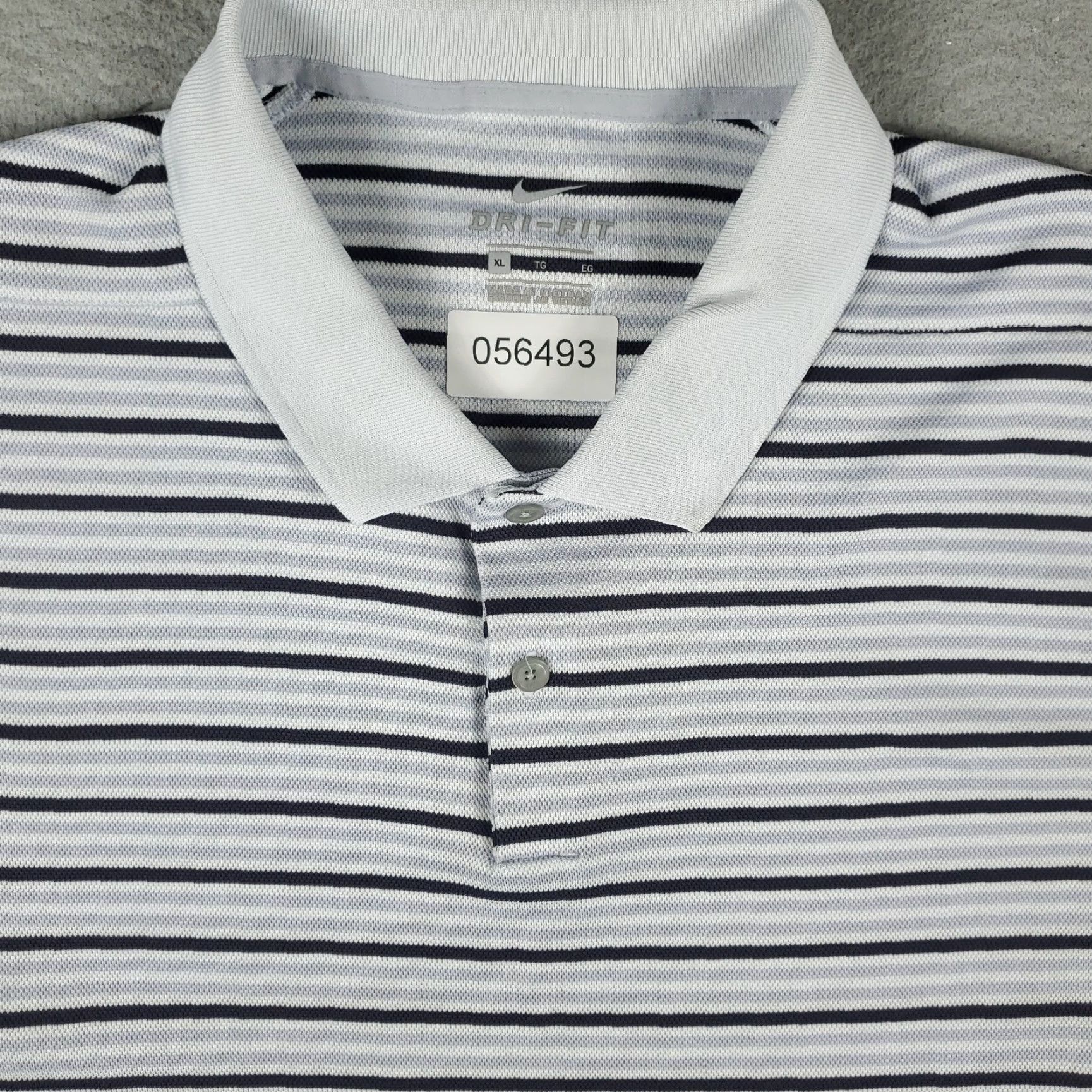 Nike Nike Polo Shirt Mens XL Blue Striped Dri-Fit Golf Casual Short Sleeve Polo Shirt XL Mens Blue Striped Nike Dri-Fit Golf Casual Short Sleeve Size US XL / EU 56 / 4 - 2 Thumbnail