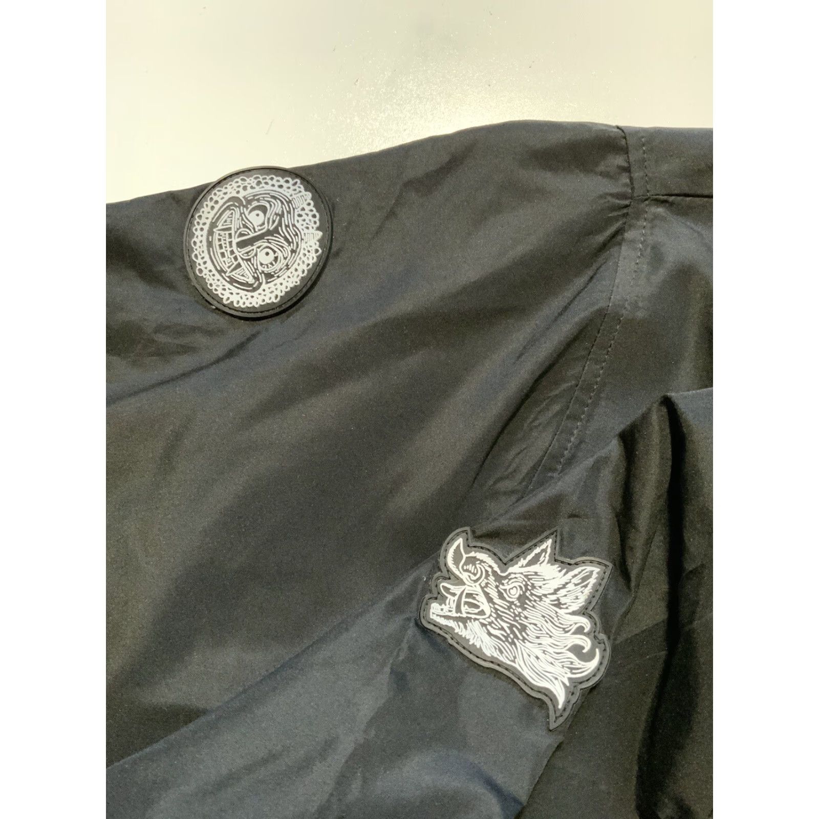 Vintage VINTAGE? Independent Trading Company Rubric Cloud Cyber Tech Full Zip Black Jacket M Mens Windbreaker Zip Size US M / EU 48-50 / 2 - 6 Thumbnail
