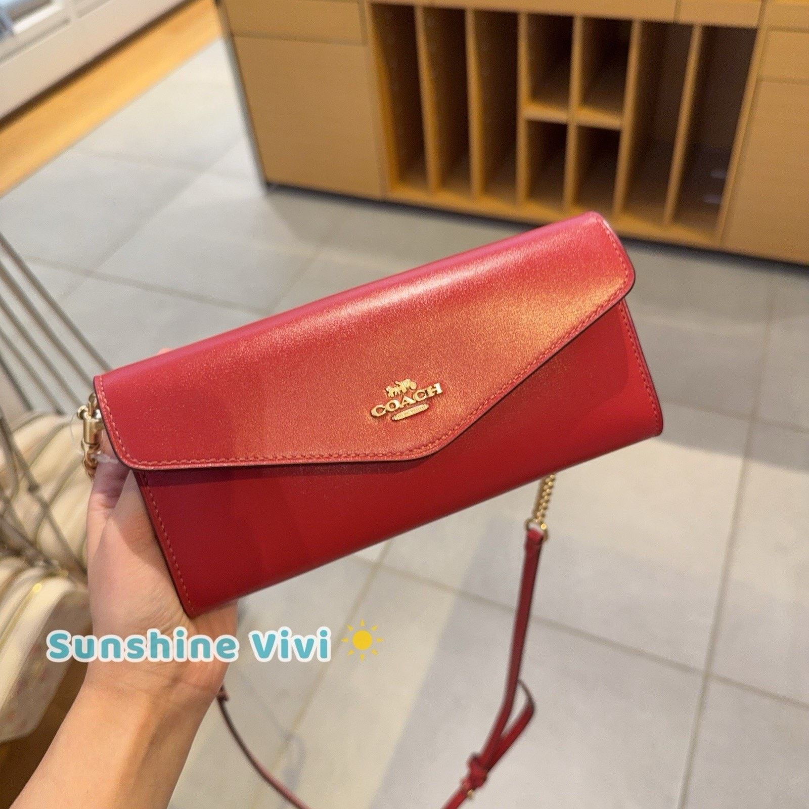 Coach NWT Coach Klare Wallet Chain CBI22 leather Gold/True Red Size ONE SIZE - 1 Thumbnail