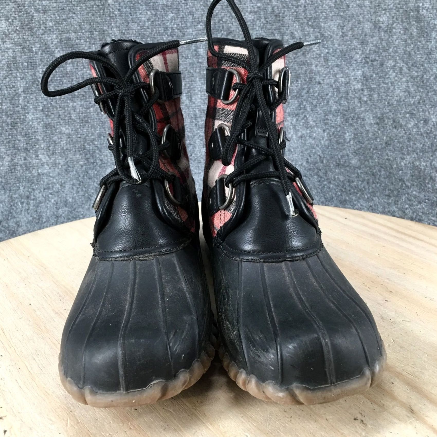 Vintage BareTraps Duck Boots Womens 7 M Fahn Snow Winter Plaid Ankle Bootie Red Lace Up Size US 7 / IT 37 - 7 Thumbnail