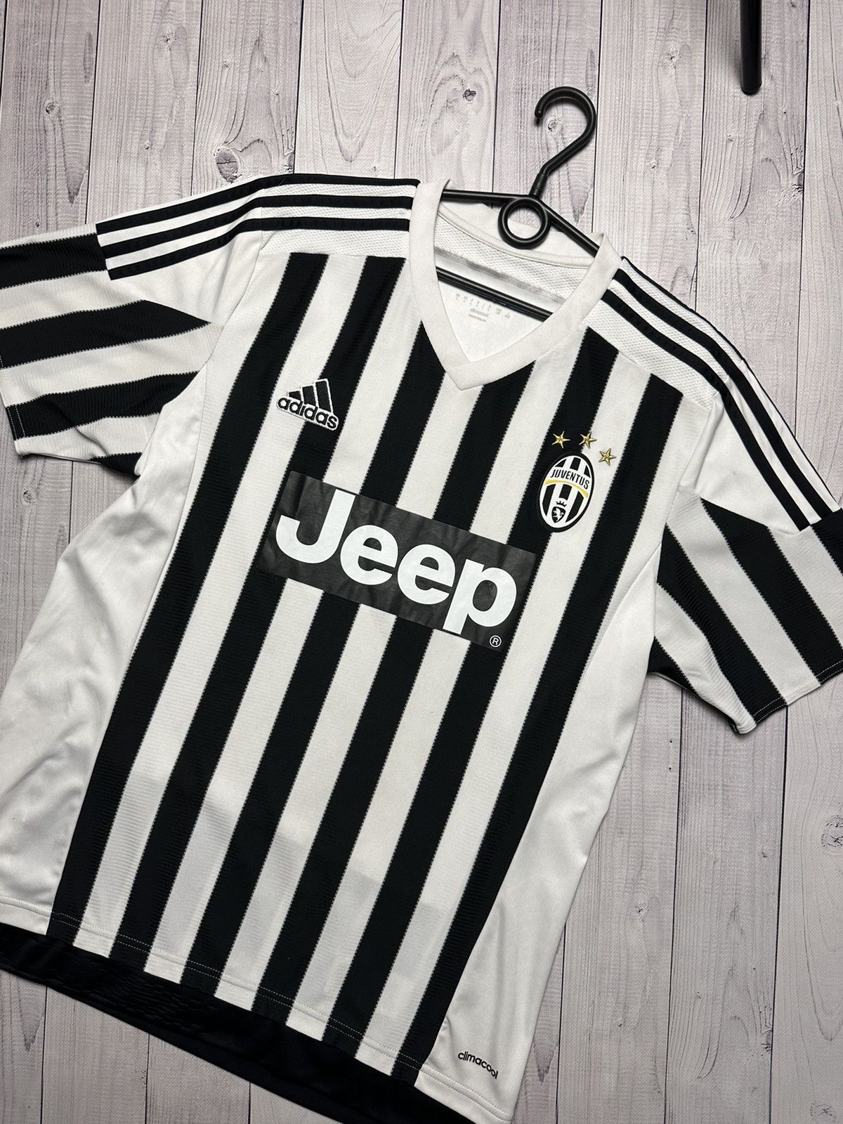Adidas × Vintage Vintage Juventus soccer jersey size L striped Adidas Jeep Size US L / EU 52-54 / 3 - 3 Thumbnail