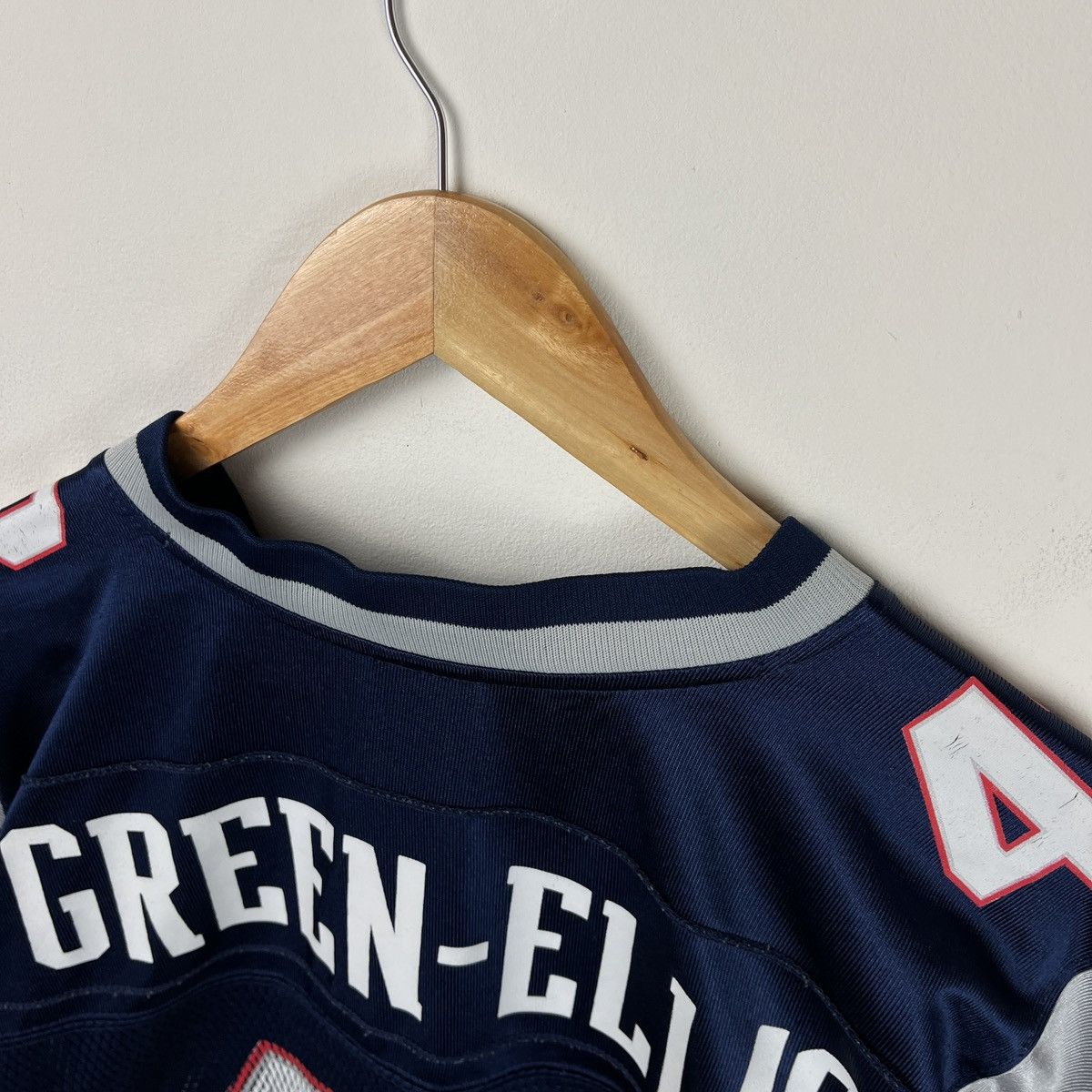 Reebok Green-Ellis 42 Reebok Patriots Jersey NFL Football Y2k 2011 Size US S / EU 44-46 / 1 - 14 Thumbnail
