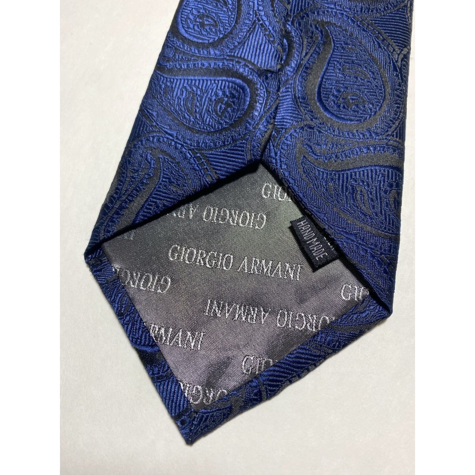 Giorgio Armani Giorgio Armani Men Tie Navy Paisley 100% Silk Made in Italy Long 58.75" Wide 4" Vintage Designer Preppy Retro Mens Size ONE SIZE - 6 Thumbnail