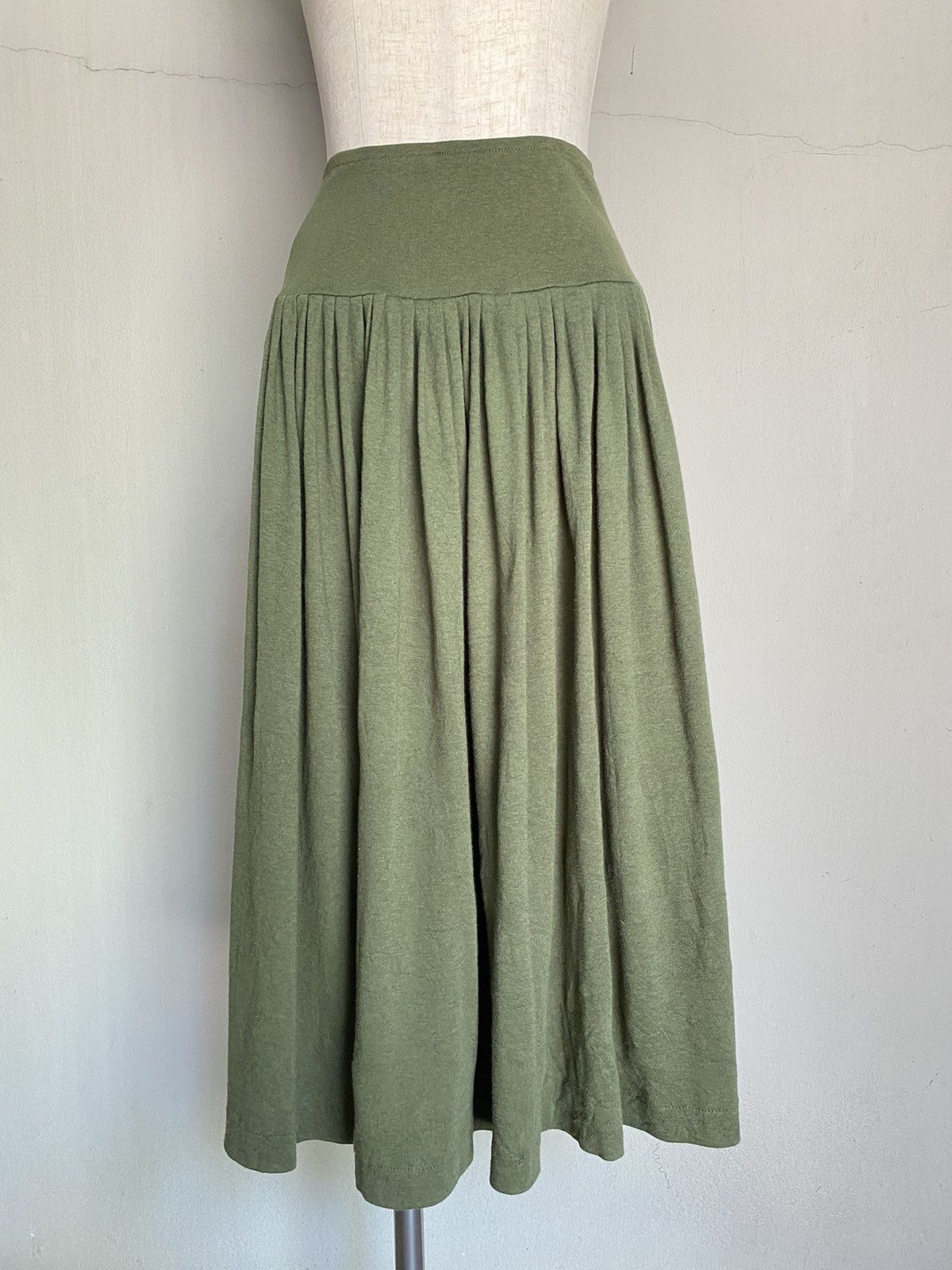 Norma Kamali NORMA KAMALI Olive Green Gathered Skirt. Size M / US 6-8 / IT 42-44 - 13 Thumbnail
