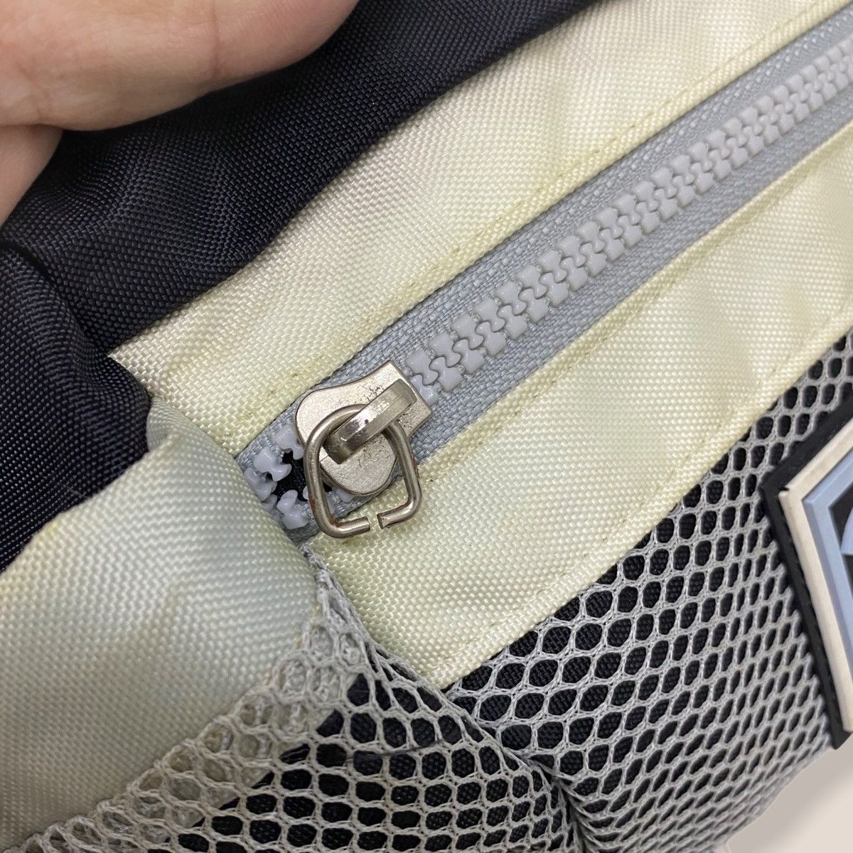 Chanel ‼️YES‼️AUTHENTIC VINTAGE CHANEL SPORT LINE WAIST BAG CC LOGO Size ONE SIZE - 15 Thumbnail