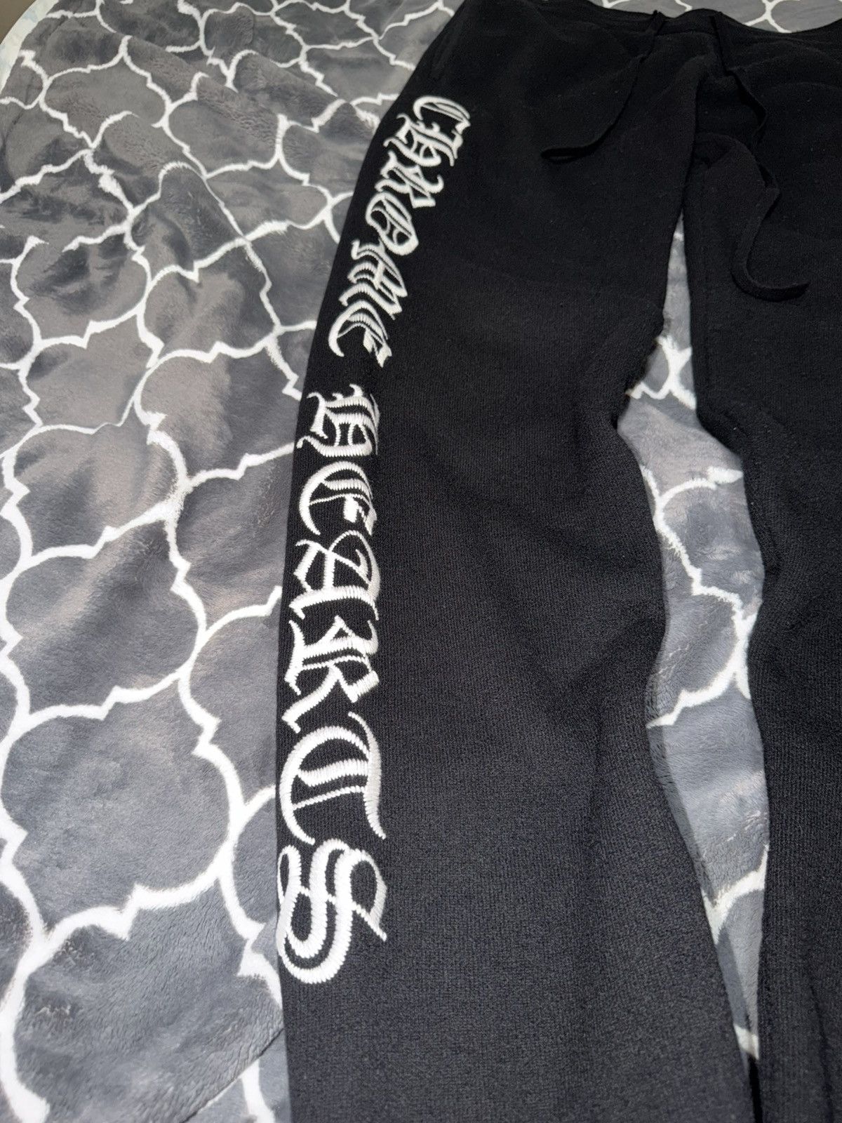 Chrome Hearts Chrome Hearts Embroidered Cashmere Sweatpants Size US 34 / EU 50 - 2 Thumbnail