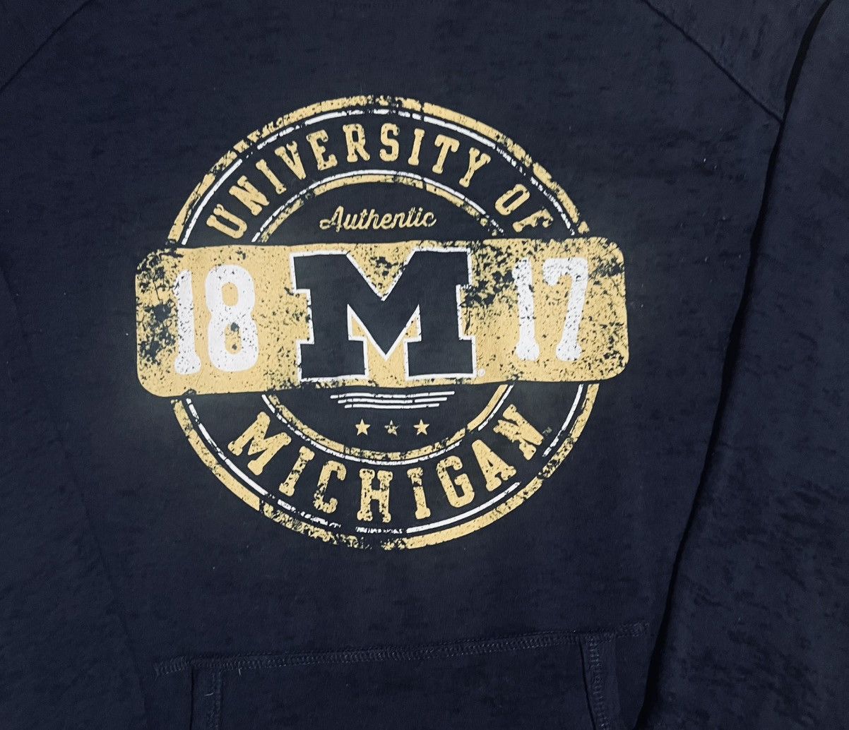 Camp David Camp David Michigan Wolverines Sweater Size large pre-owned Size L / US 10 / IT 46 - 2 Thumbnail