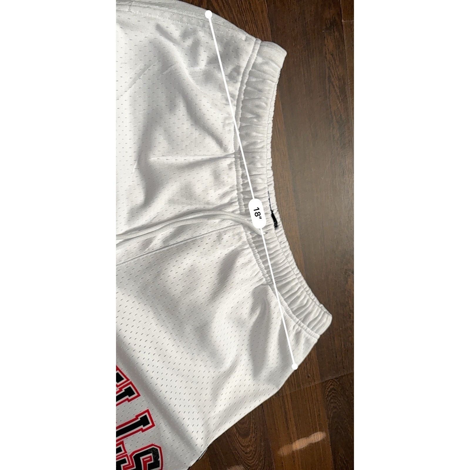 Pro Standard PRO STANDARD CHICAGO BULLS LOGO MESH WHITE Shorts Sz Large Size US 36 / EU 52 - 10 Thumbnail