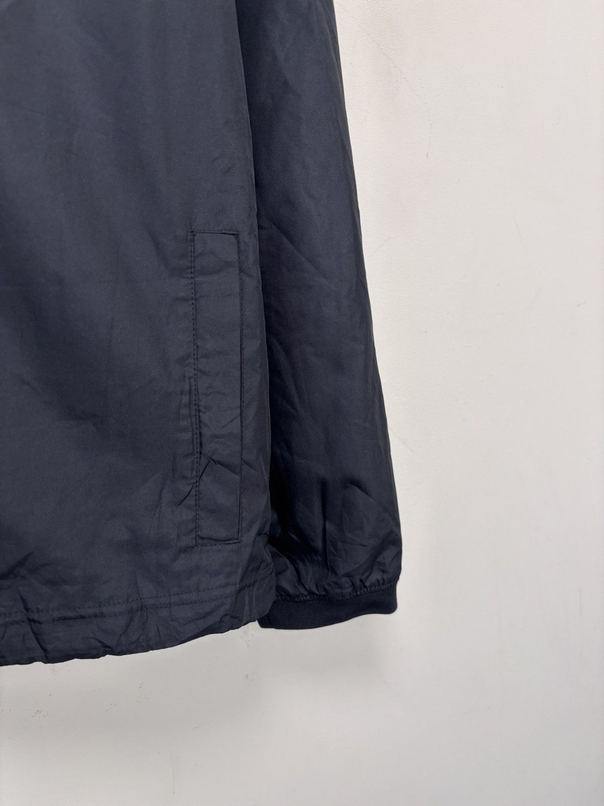 Nike Vintage Nike Y2K Black Tech Hype V-Neck Jacket Pullover Size US M / EU 48-50 / 2 - 7 Thumbnail