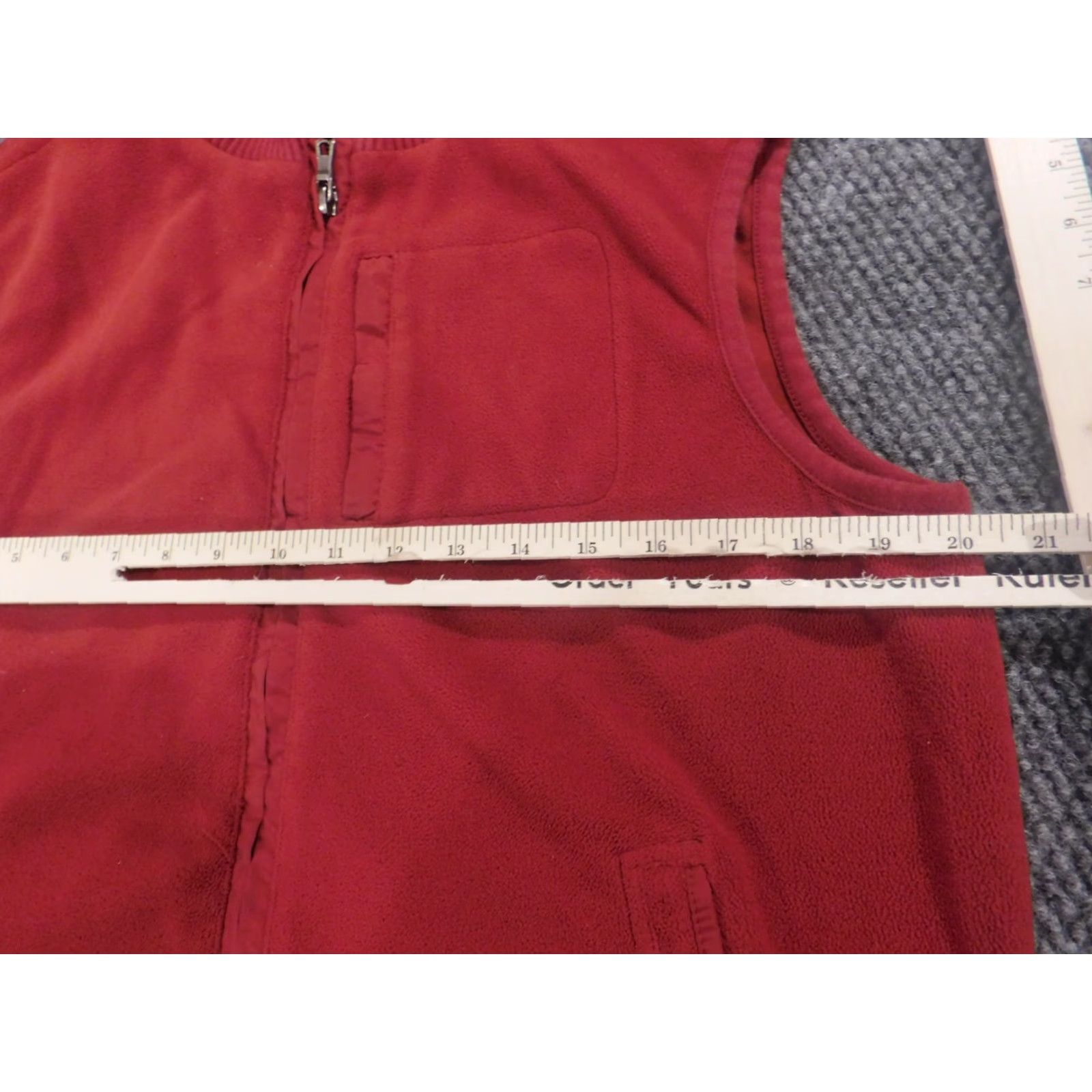 Banana Republic VINTAGE Banana Republic Mens Vest Medium Red Full Zip outerwear Size US M / EU 48-50 / 2 - 6 Thumbnail
