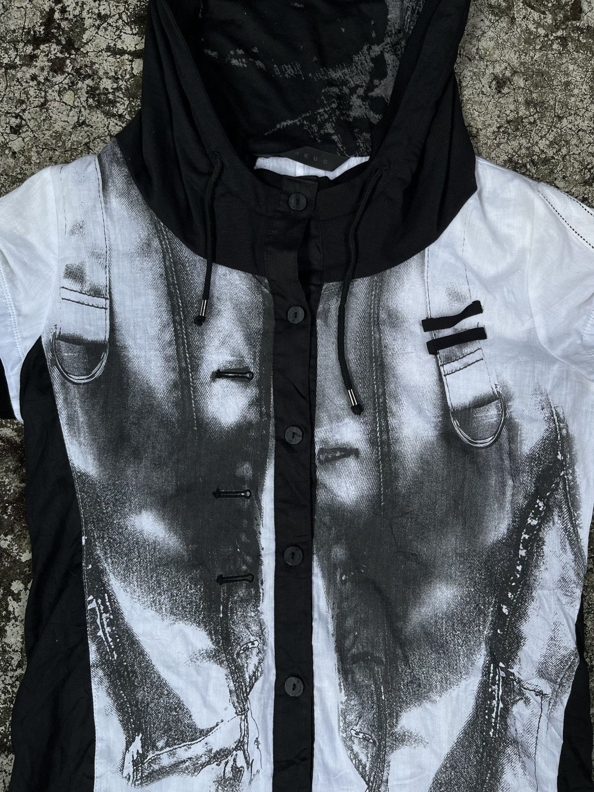 Japanese Brand Vkei goth style sleeveless shirt hood print art Size US M / EU 48-50 / 2 - 5 Thumbnail
