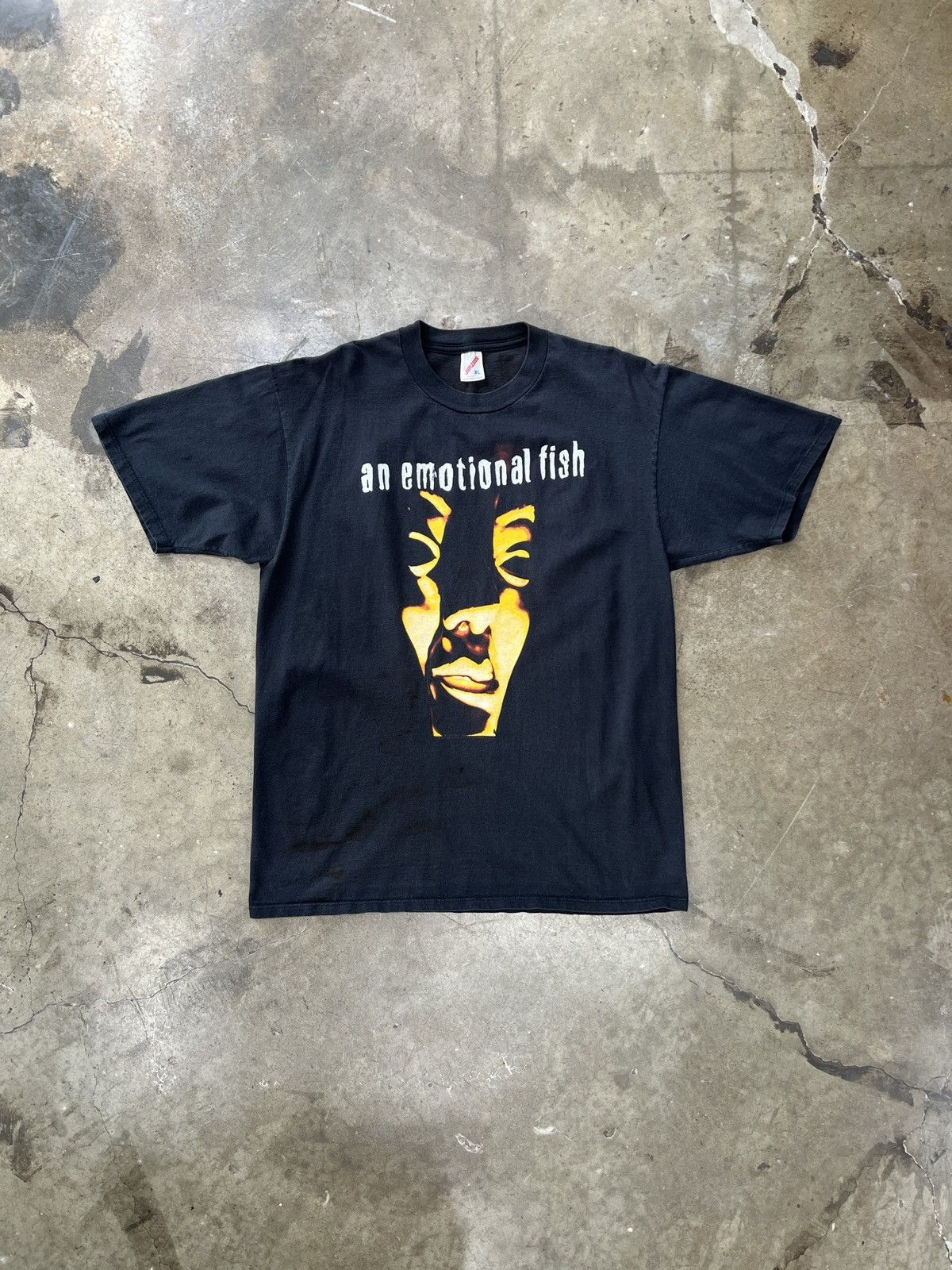 Band Tees Vintage 1993 An Emtional Fish Junk Puppets Tee XL Size US XL / EU 56 / 4 - 2 Thumbnail