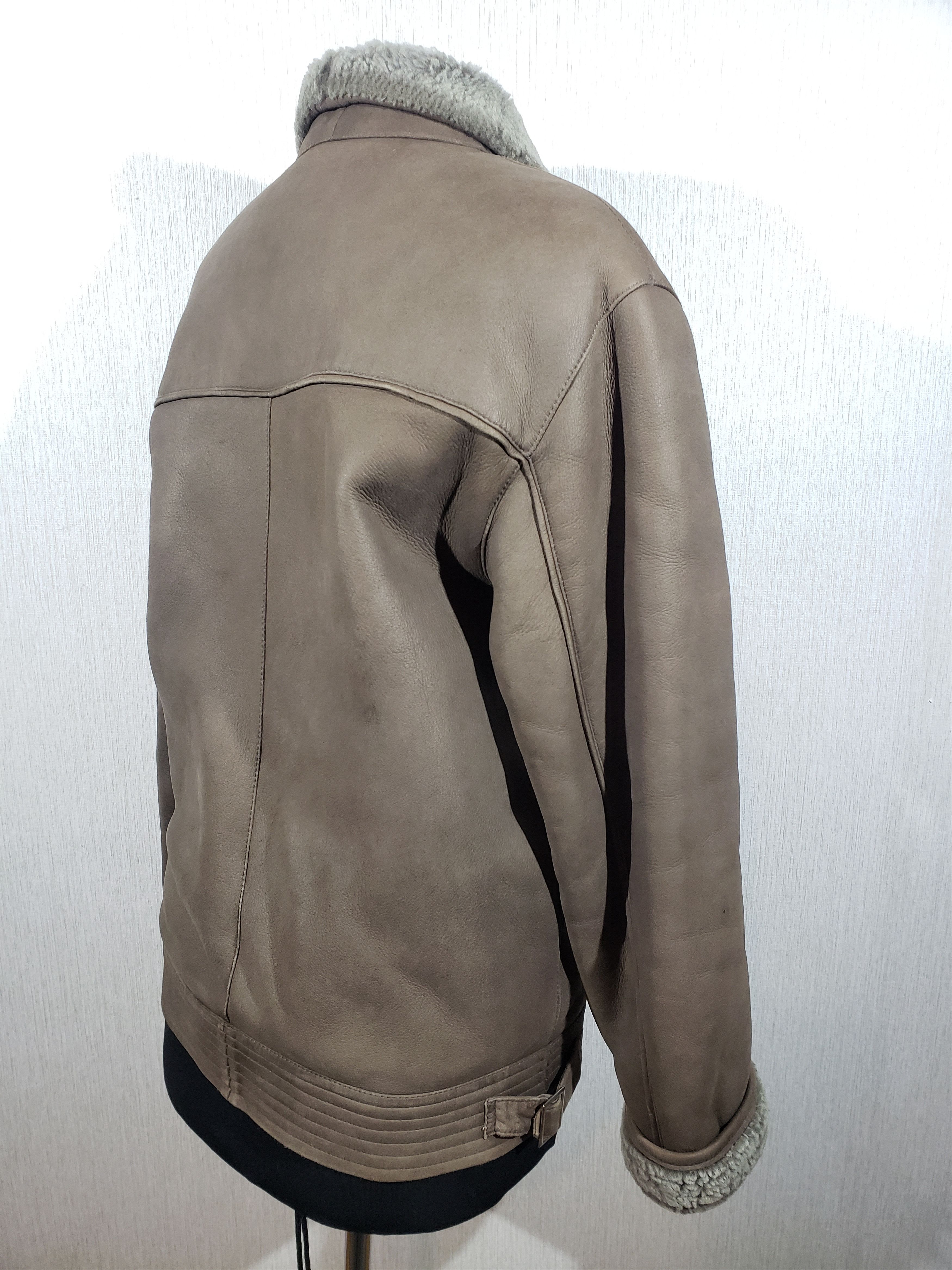 Other Men's brown sheepskin coat with a metal zipper. Size US L / EU 52-54 / 3 - 5 Thumbnail