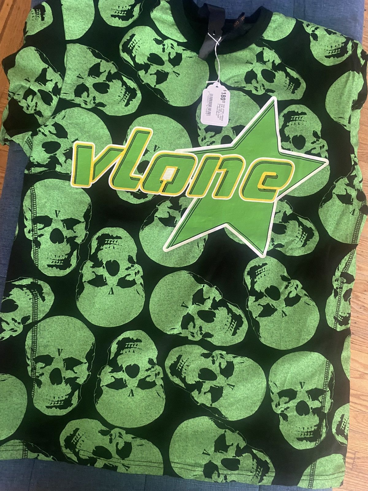 Vlone Vlone Crypt T Short Size US S / EU 44-46 / 1 - 4 Thumbnail