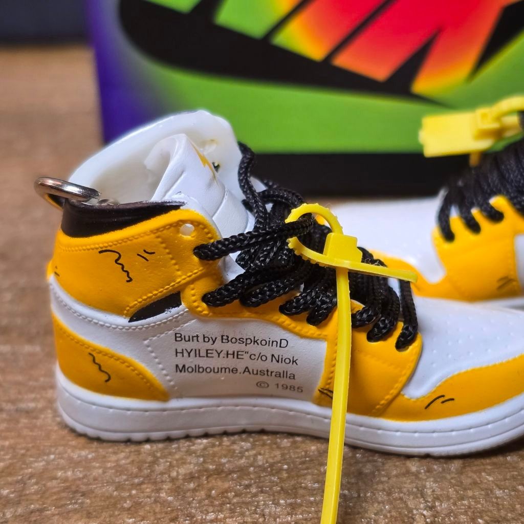 Nike Unisex Pair of Keychains One Size Yellow White Size ONE SIZE - 6 Thumbnail