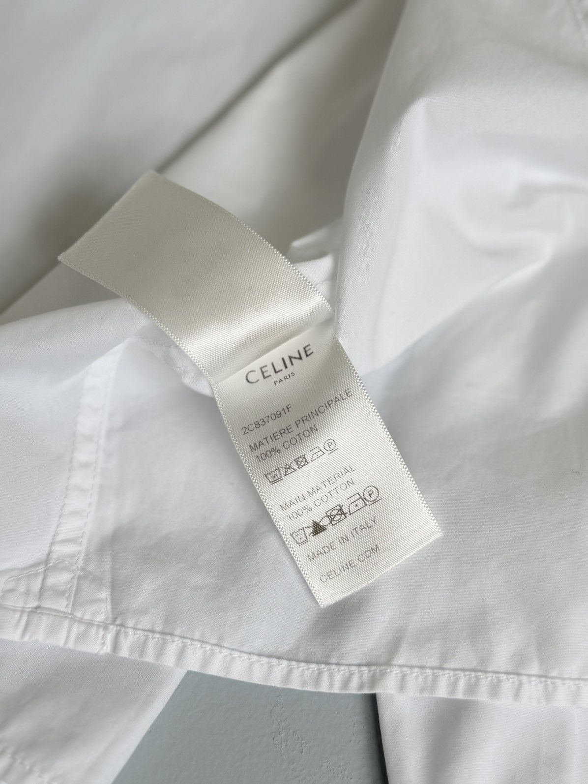 Celine Celine Paris Cropped White Shirt Pocket Logo Oversized Fit Size XS / US 0-2 / IT 36-38 - 18 Thumbnail