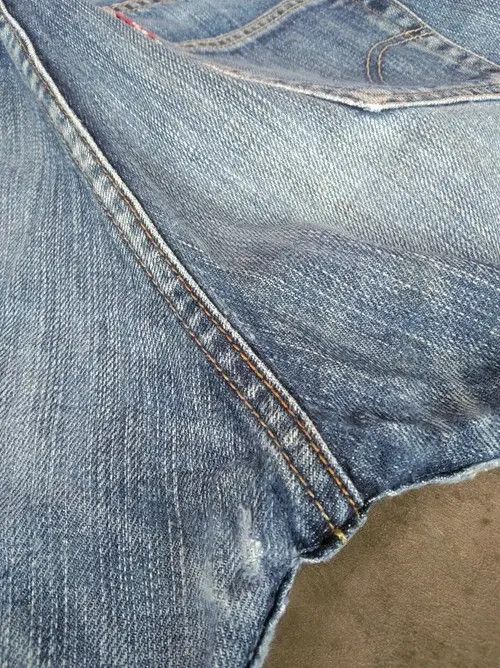 Levi's Vintage Levi's 501 Faded Blue Distressed Jeans 31x32 Size US 31 - 4 Thumbnail