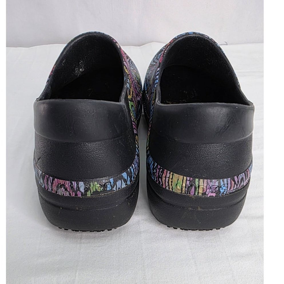 Crocs Crocs Neria Pro II Multi Colored Abstract Slip On Clogs Size US 9 / IT 39 - 4 Thumbnail