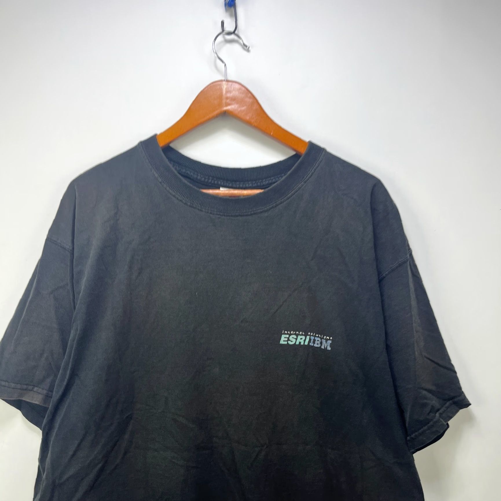 Fruit Of The Loom VINTAGE 90s IBM Computer Internet Solutions T Shirt XL Mens Short Sleeve Crew Neck Black Cotton Logo 2XL 90s Theme Shirt Size US XXL / EU 58 / 5 - 5 Thumbnail
