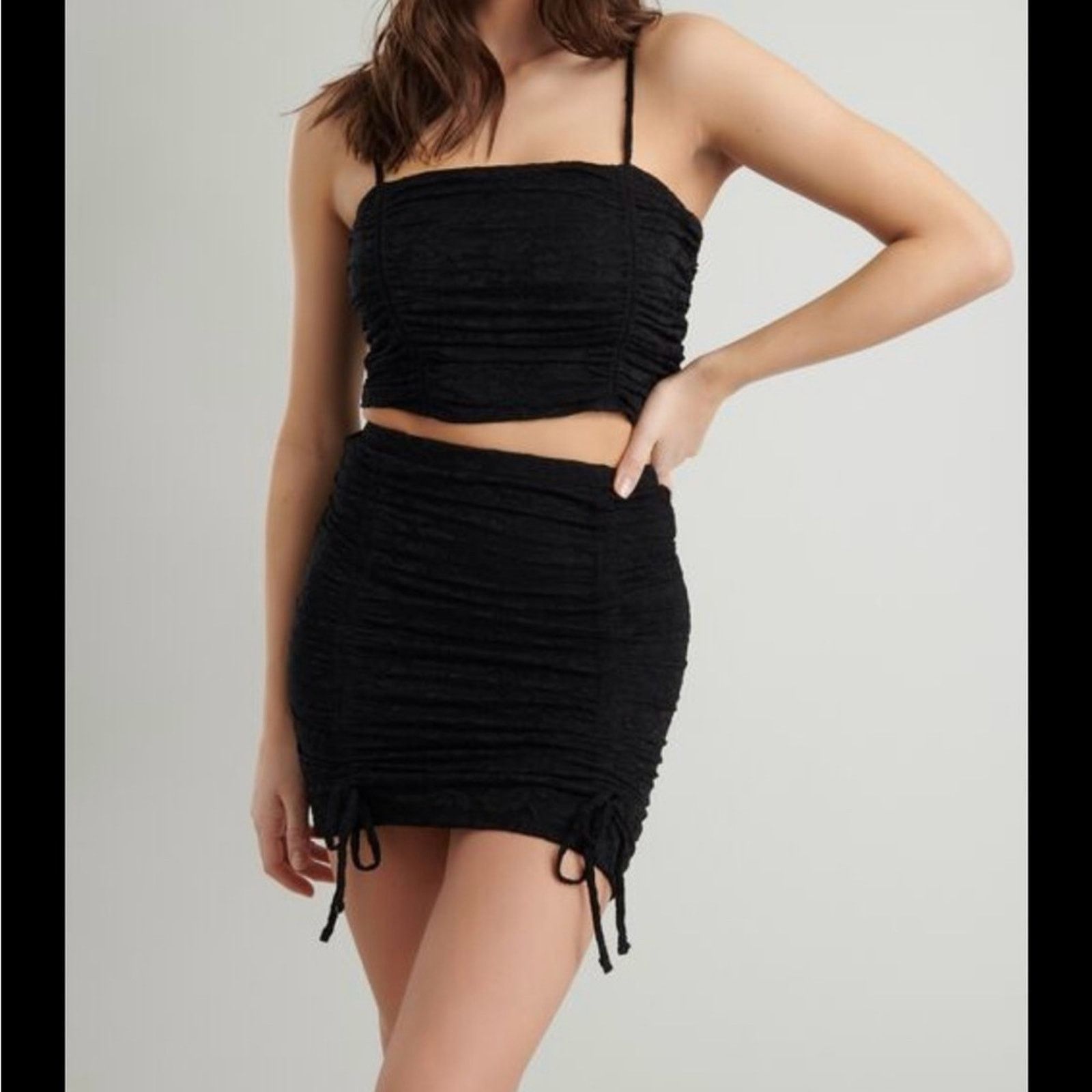 The Unbranded Brand Popular 21 Black Ruched 2 Piece Set Size Medium Size M / US 6-8 / IT 42-44 - 1 Thumbnail
