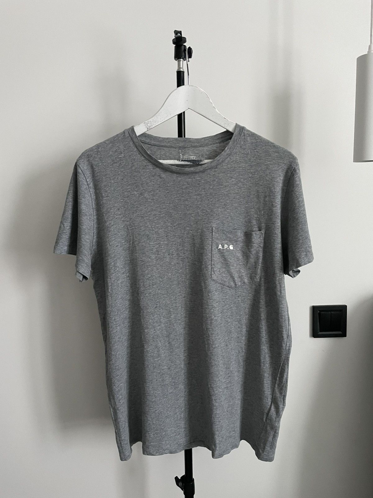 Carhartt A.P.C. x Carhartt Gray Pocket T-Shirt RARE Size US L / EU 52-54 / 3 - 1 Thumbnail