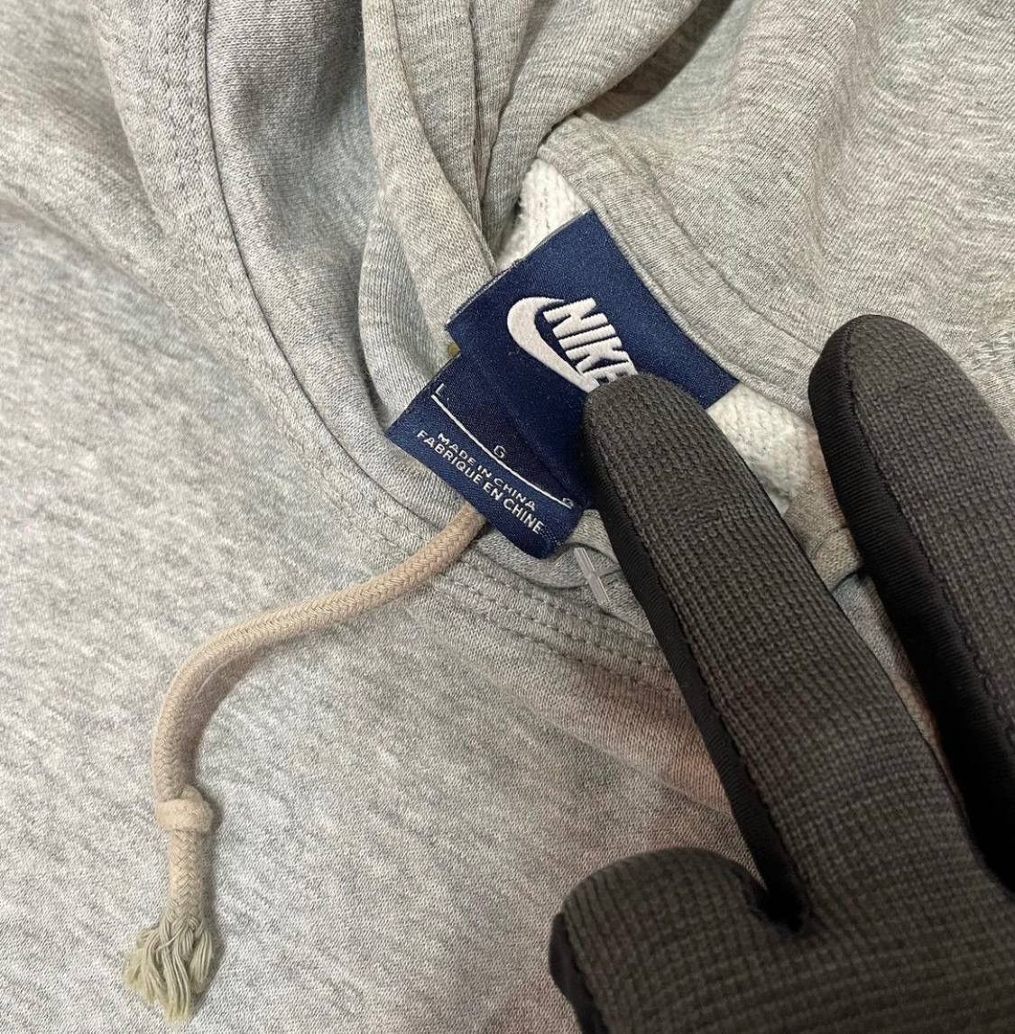 Nike Vintage Nike Hoodie Grey Small Swoosh Logo Size US M / EU 48-50 / 2 - 3 Thumbnail