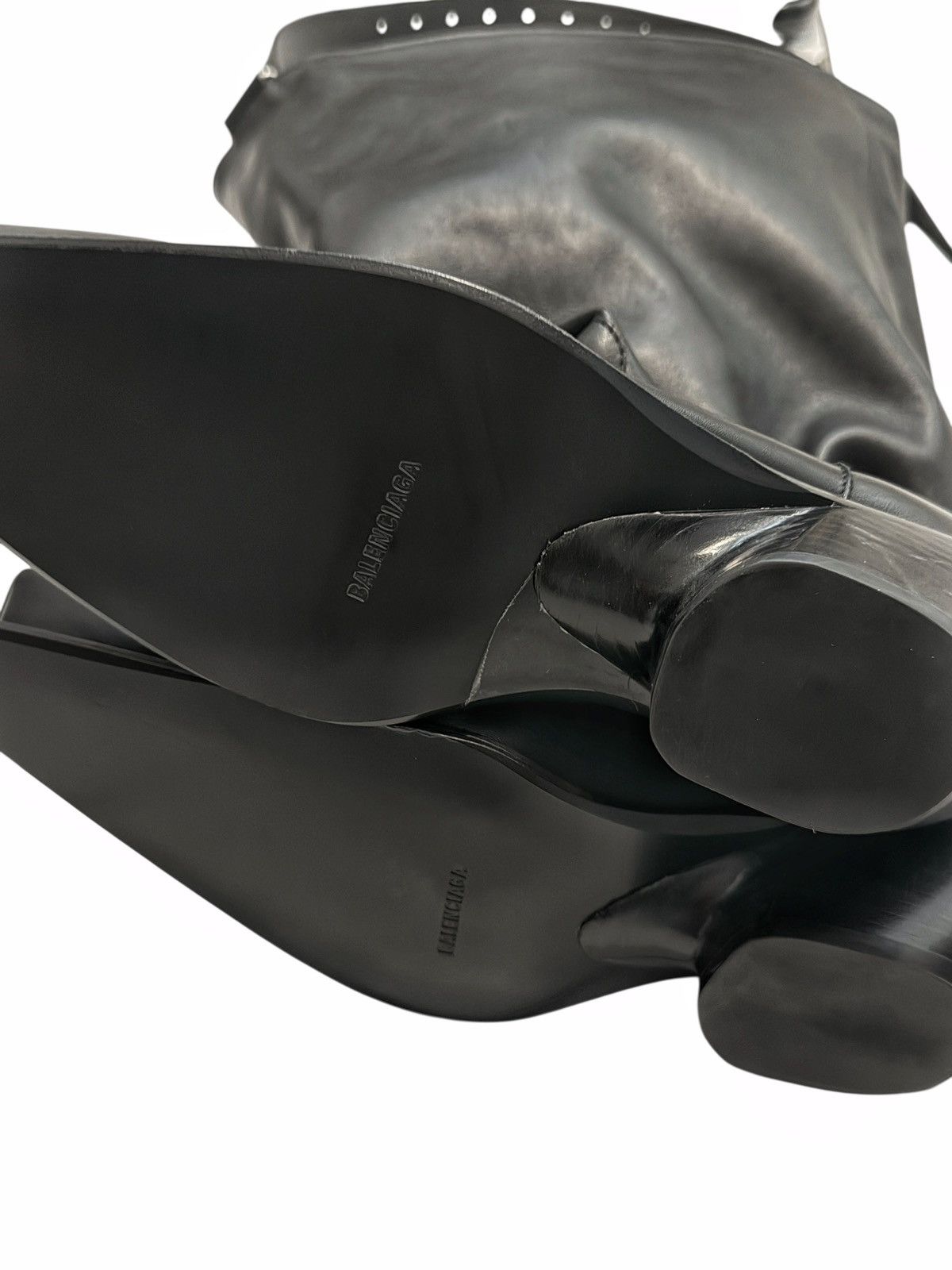 Balenciaga RARE 2024 Rodeo Boot Bag Size ONE SIZE - 9 Thumbnail
