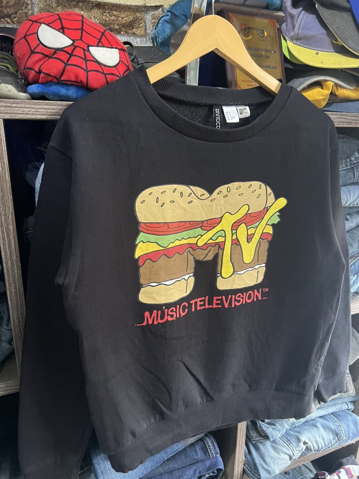 H&M 🔥H&M x MTV Crewneck Sweatshirt Size US S / EU 44-46 / 1 - 8 Thumbnail