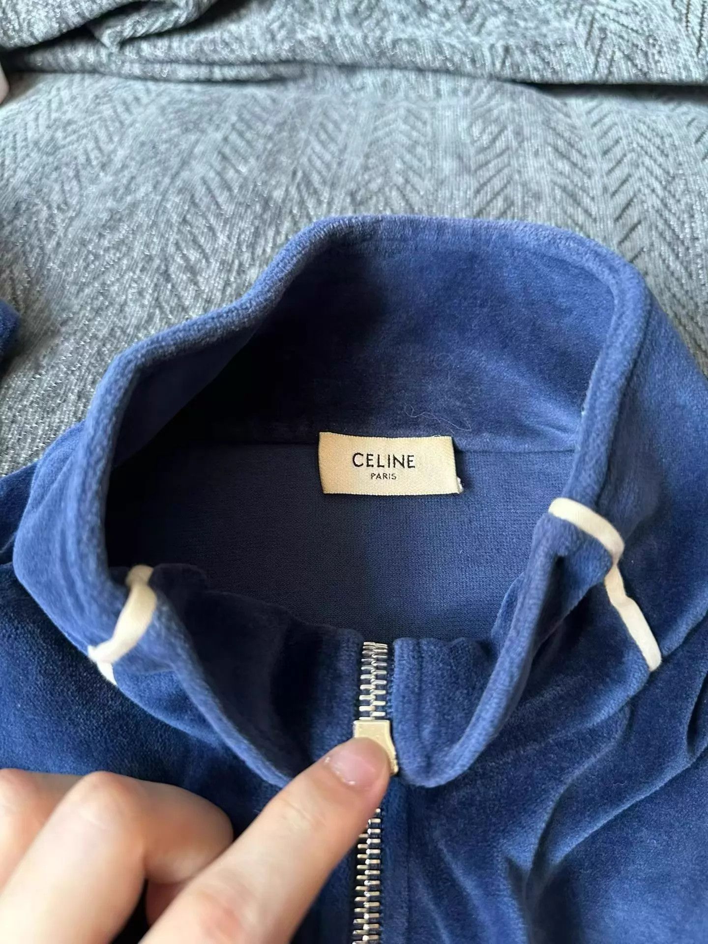Celine Celine blue velvet jacket L 98 new Size L / US 10 / IT 46 - 4 Thumbnail