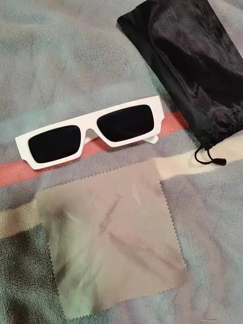 VIBE Retro punk sunglasses Size ONE SIZE - 3 Thumbnail