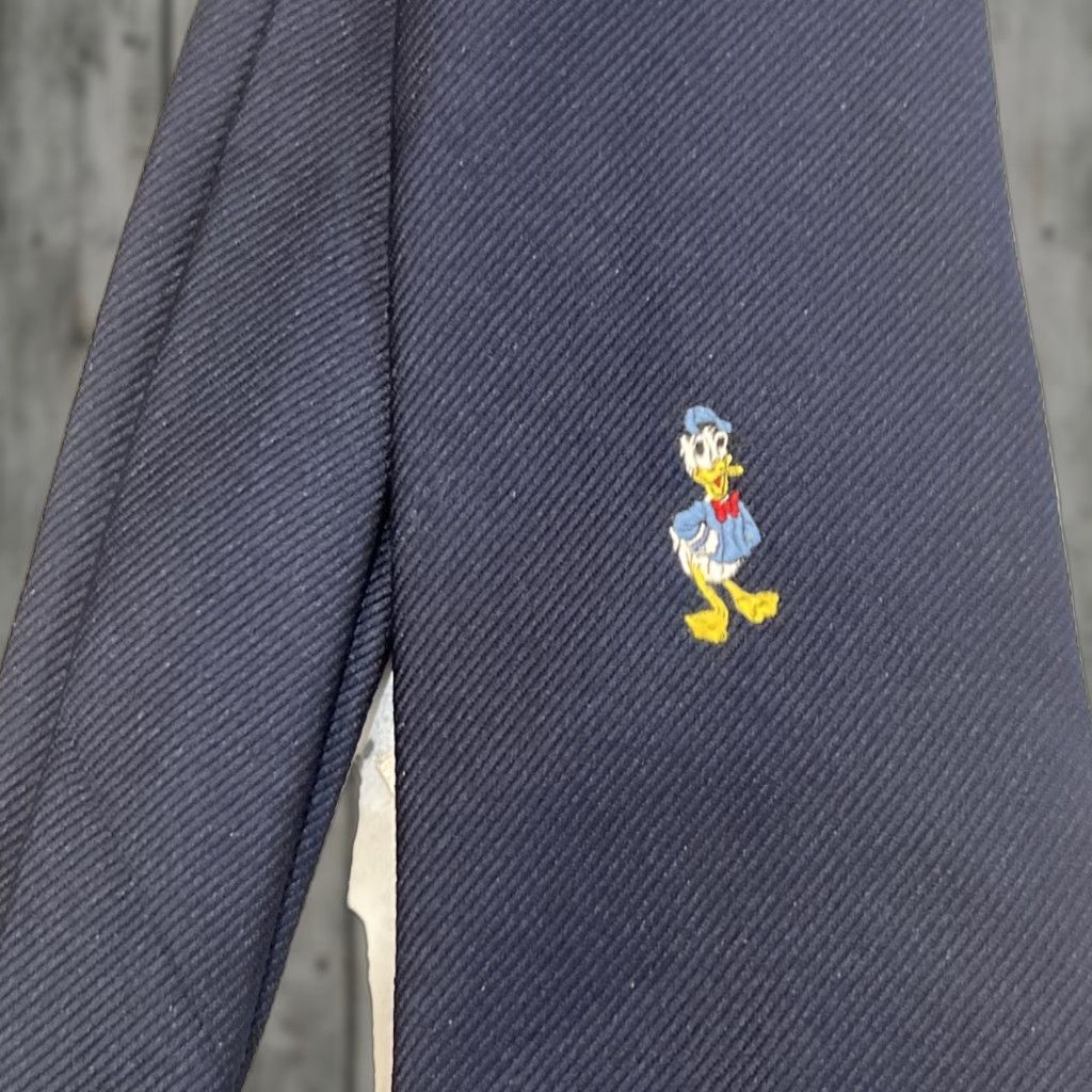 Vintage Vtg Donald Duck Neck Tie Navy Mickey Mouse Tie Cervantes Polyester USA 4”X 54” Size ONE SIZE - 1 Thumbnail