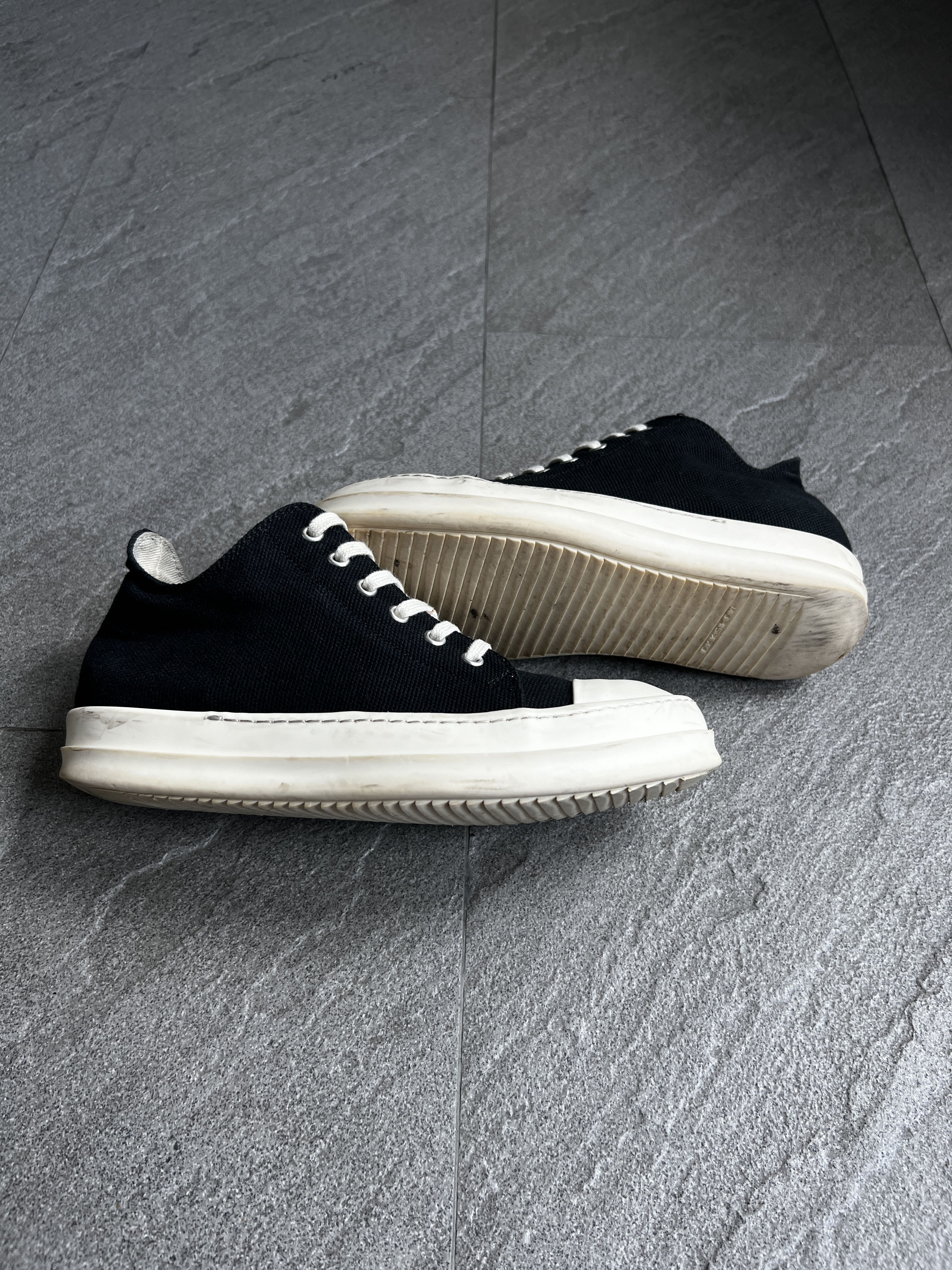 Rick Owens Drkshdw Rick Owens DRKSHDW Low Ramones Canvas EU40 Size US 7 / EU 40 - 7 Thumbnail