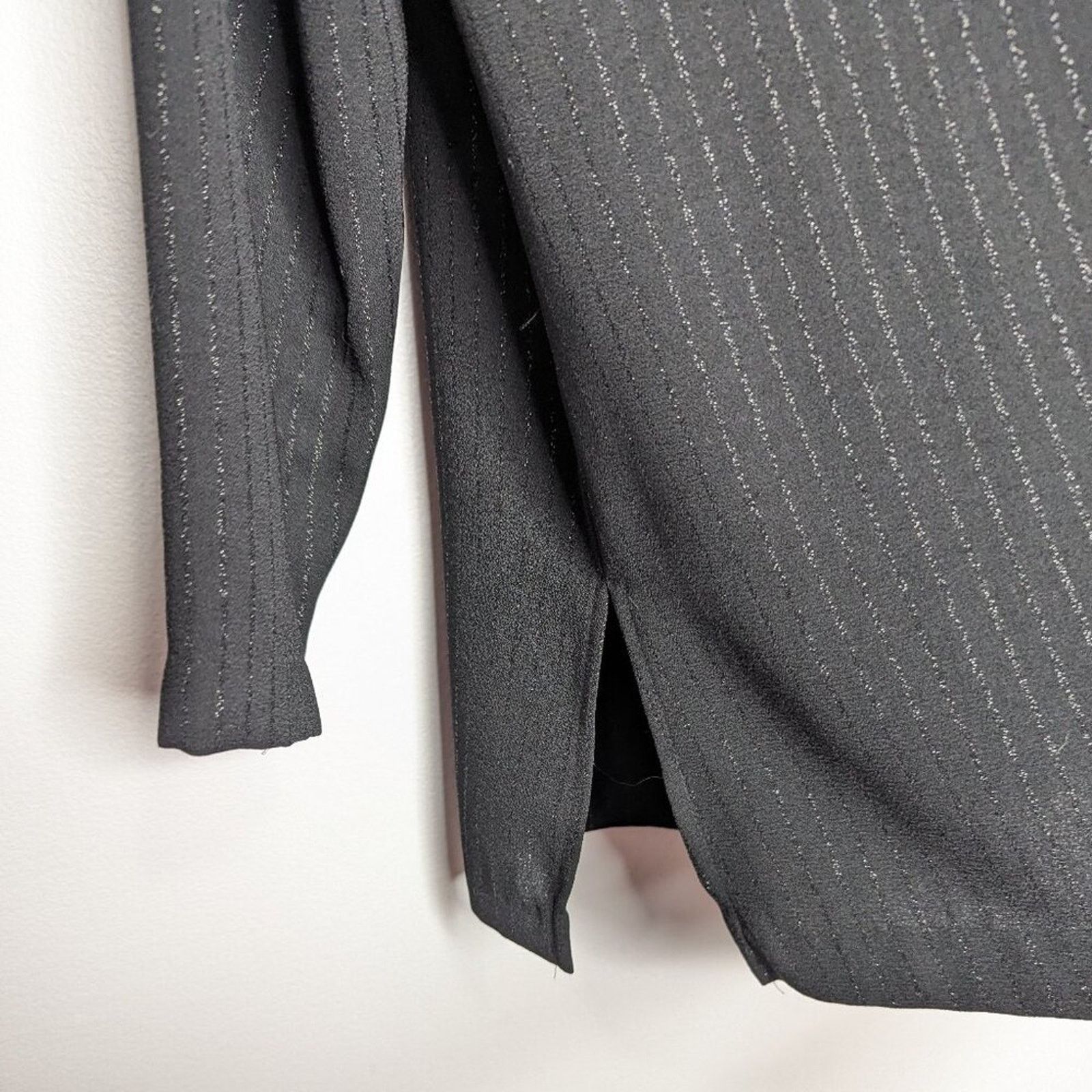 Vintage Vintage 90's Black Mandarin Collar Metallic Pin Stripe Top Size L / US 10 / IT 46 - 6 Thumbnail