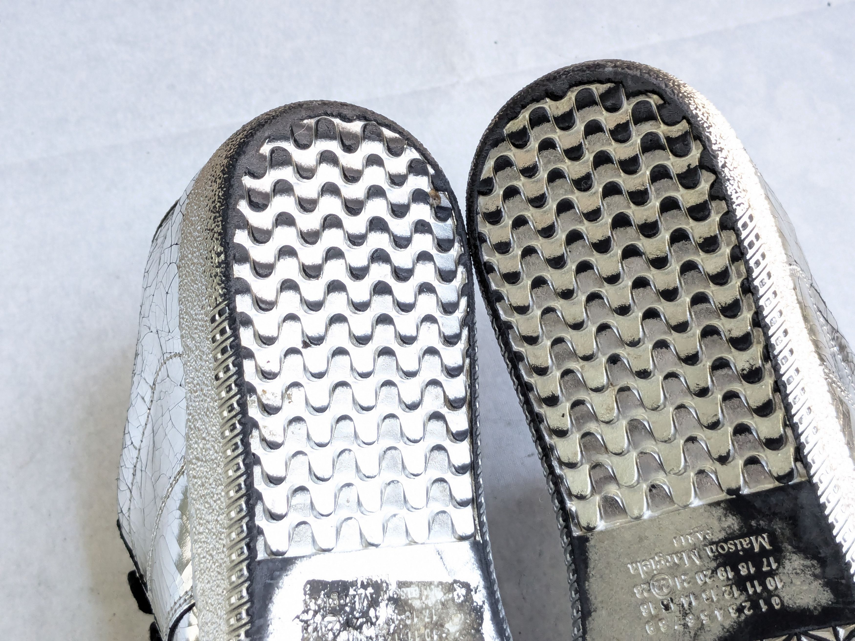 Maison Margiela Maison Margiela Replica GAT Silver Black Cracked 9 42 Size US 9 / EU 42 - 16 Thumbnail