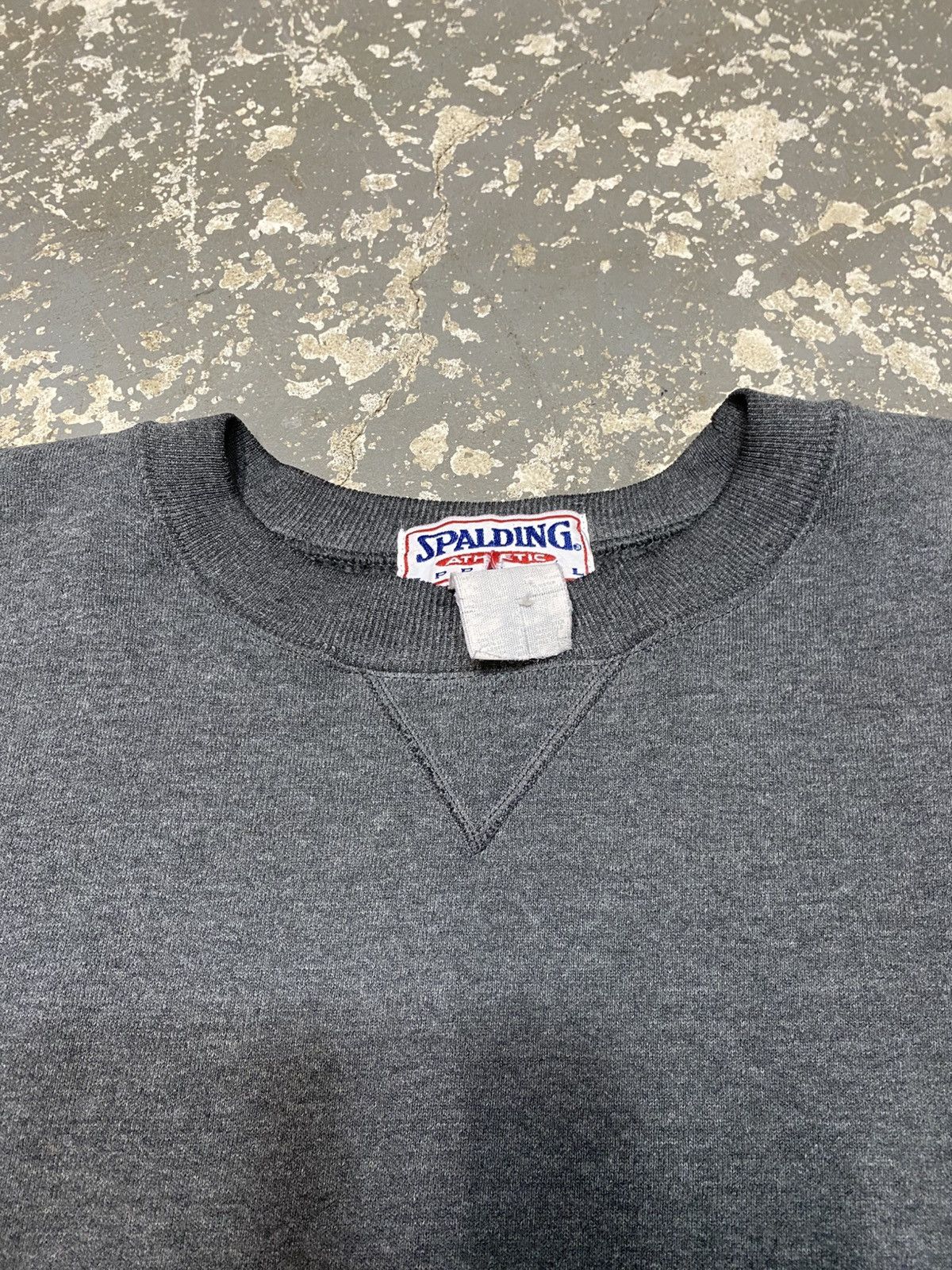 Vintage Vintage Spalding Faded Black/Grey Blank Pullover Crewneck Size US L / EU 52-54 / 3 - 10 Thumbnail