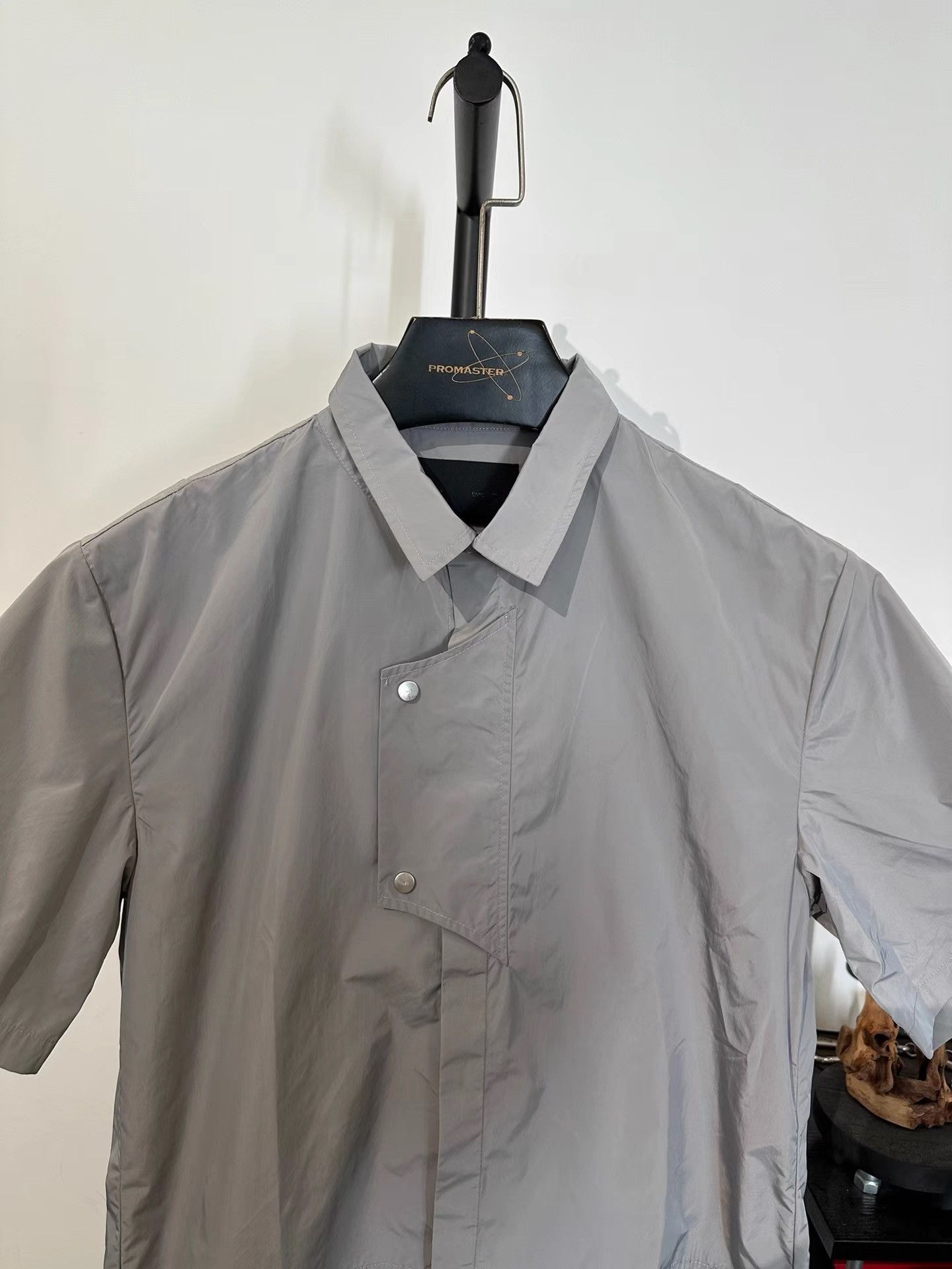 Heliot Emil Heliot Emil HE Nylon Short Sleeve Shirt K35 Size US M / EU 48-50 / 2 - 4 Thumbnail