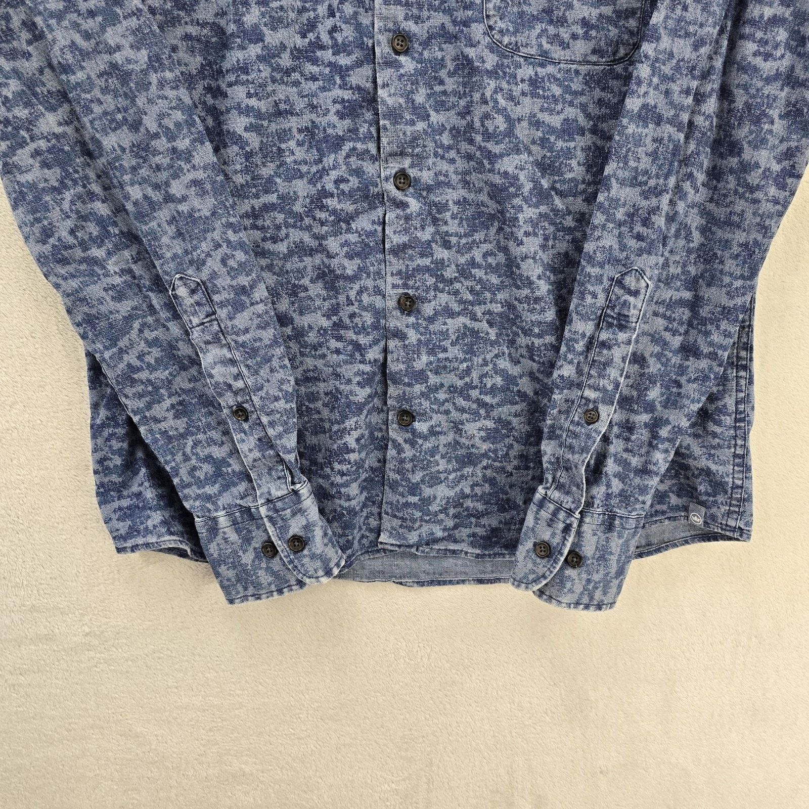 Peter Millar Peter Millar Shirt Mens Medium Fir Camo Chambray Button Up Size US M / EU 48-50 / 2 - 5 Thumbnail