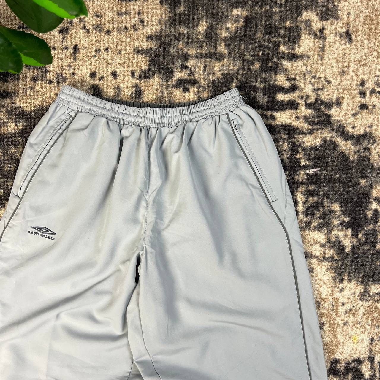 Umbro Umbro Big Embroidered Logo Vintage Y2K Baggy Track Pants Size US 34 / EU 50 - 3 Thumbnail