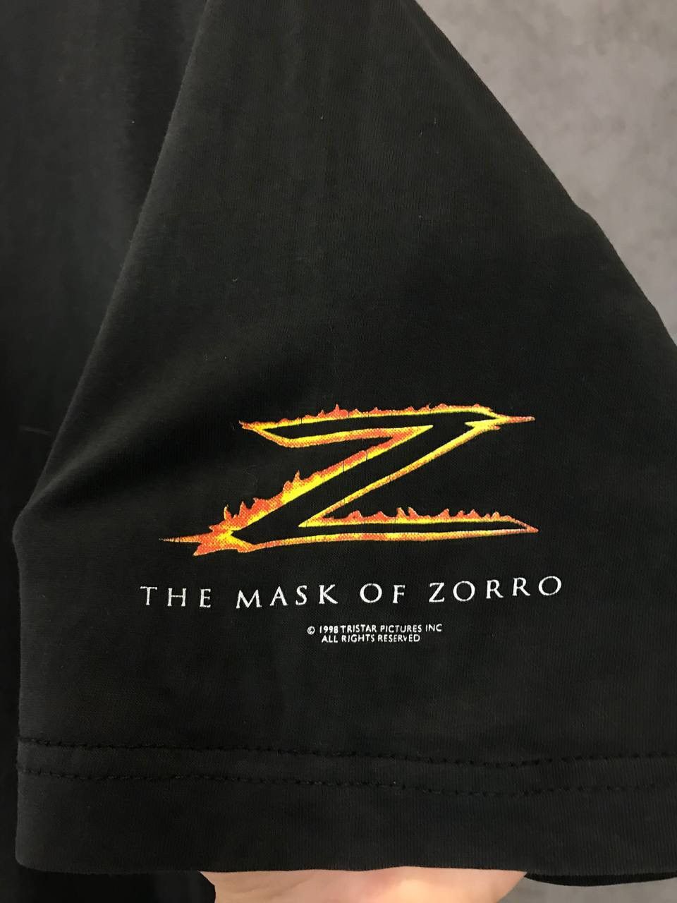 Other The Mask of Zorro 1998 vintage movie tee Size US M / EU 48-50 / 2 - 2 Thumbnail