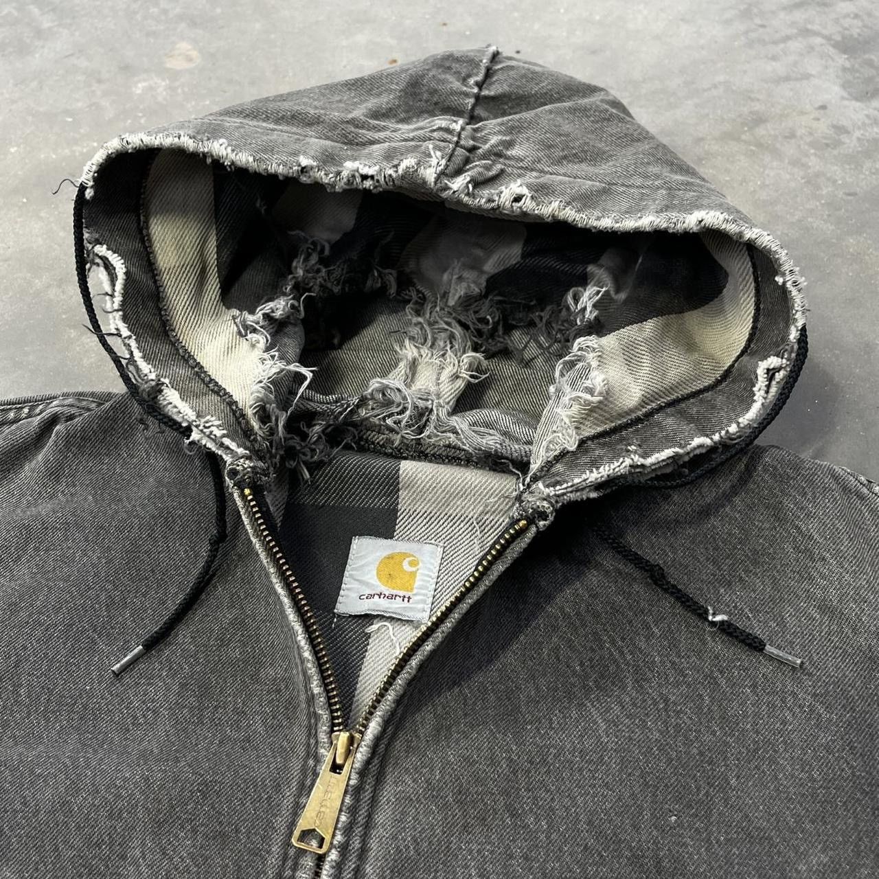 Carhartt Vintage Carhartt Denim Hooded Jacket Flannel Lined Thrashed Size US L / EU 52-54 / 3 - 5 Thumbnail