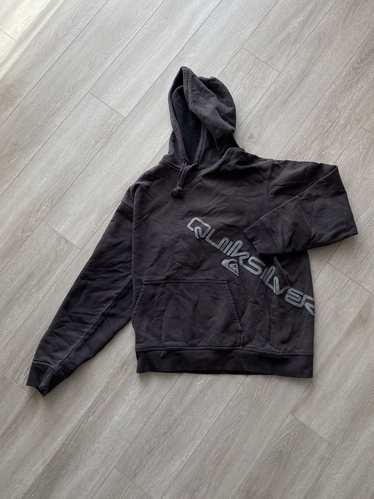 Quiksilver × Vintage Crazy Y2K Quiksilver Cyber Gothic Skater Faded Black Hoodie Size US M / EU 48-50 / 2 - 1 Thumbnail