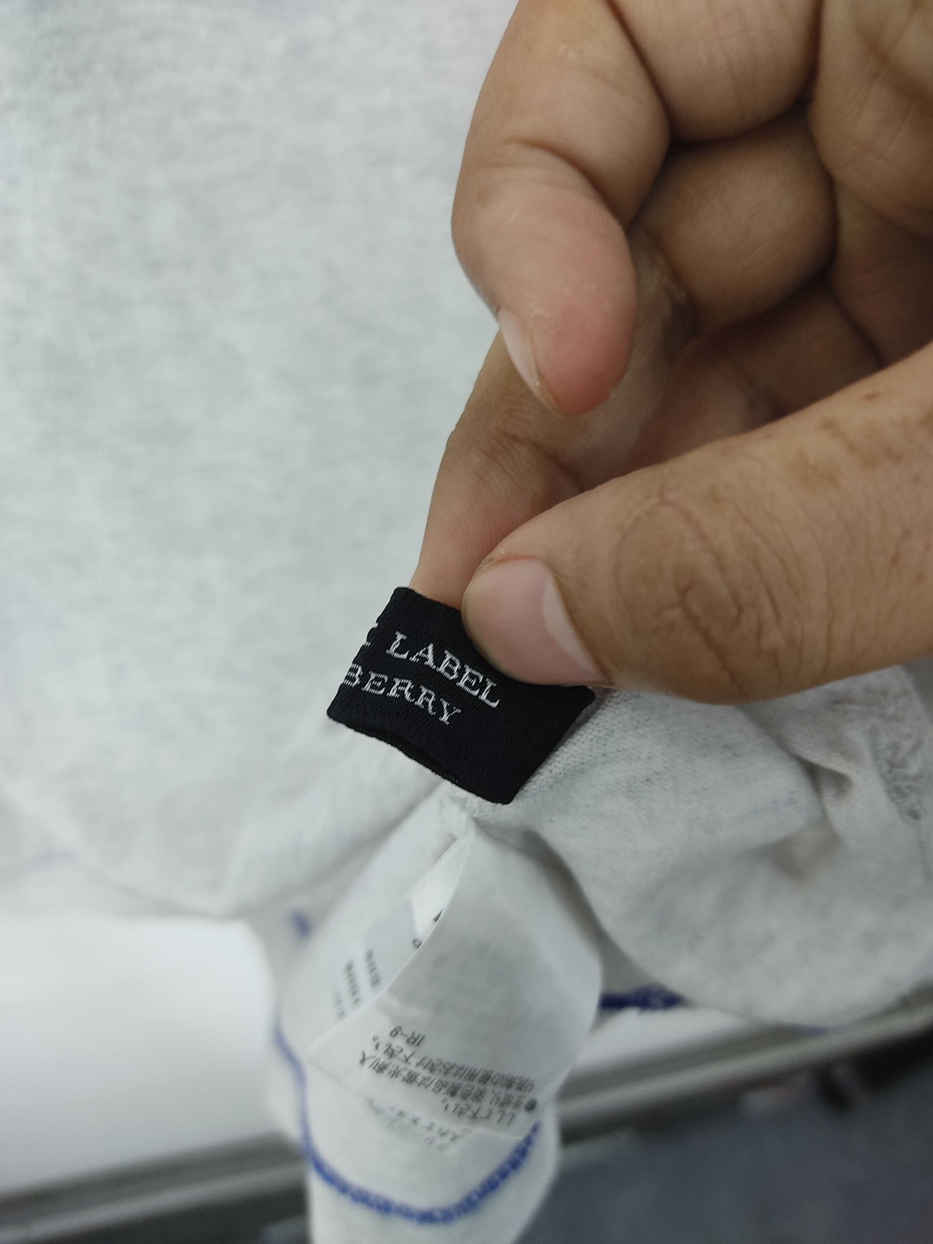Burberry Vintage Y2K Burberry Black Label Single Pocket T-Shirt Size US S / EU 44-46 / 1 - 14 Thumbnail