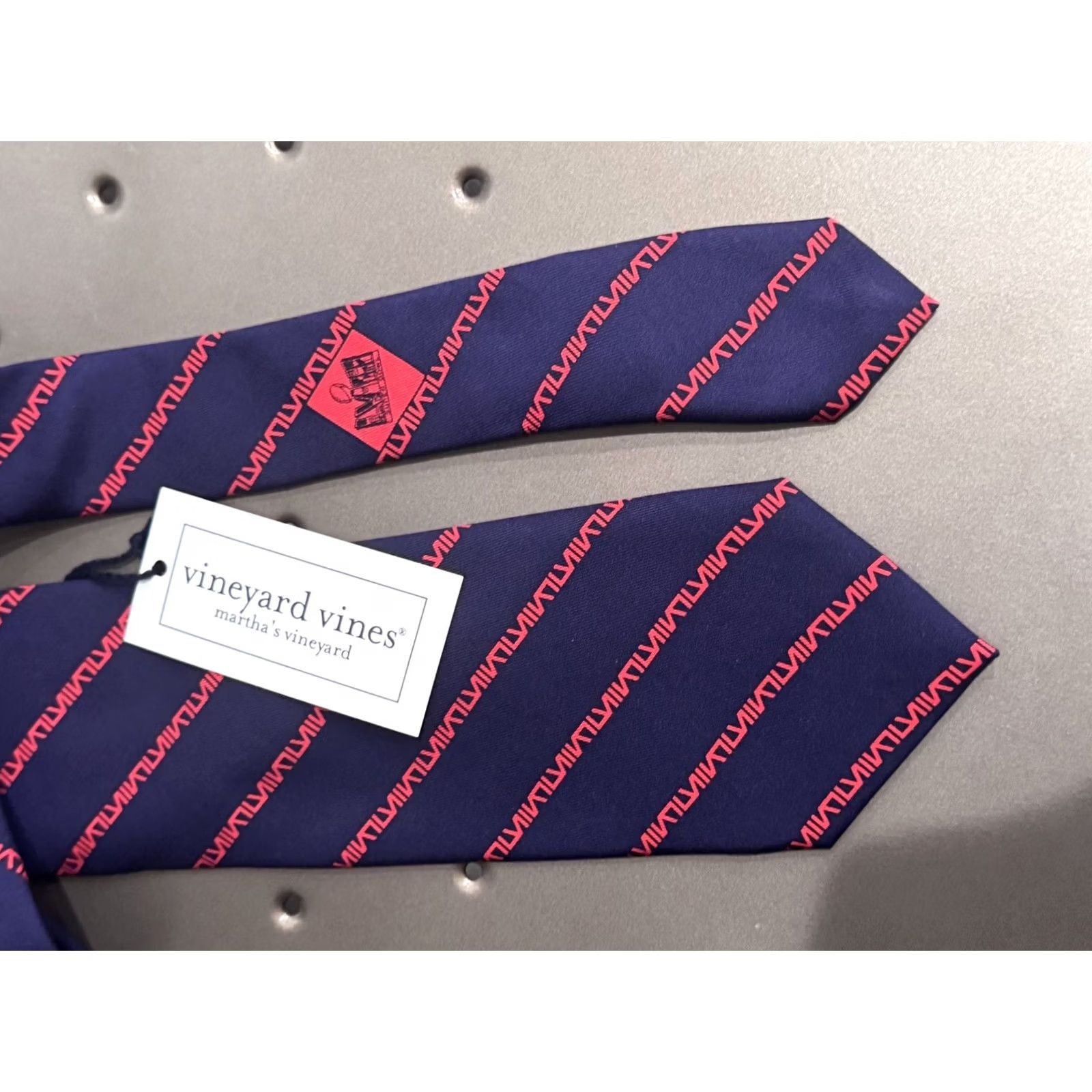 Vineyard Vines VINTAGE Vineyard Vines Las Vegas Super Bowl Original Neck Tie Size ONE SIZE - 2 Thumbnail