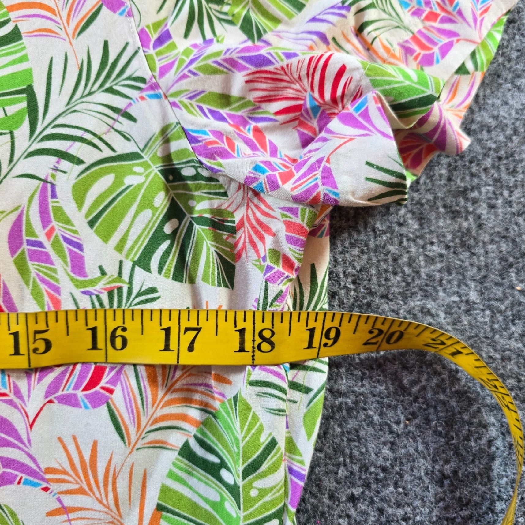 UNTUCKit Untuckit Dress Womens Size 12 Green Pink Tropical Leaves Monstera Aloha Resort Button Shirt Dress Cap Sleeve Knee Length Casual Womens Size XL / US 12-14 / IT 48-50 - 5 Thumbnail