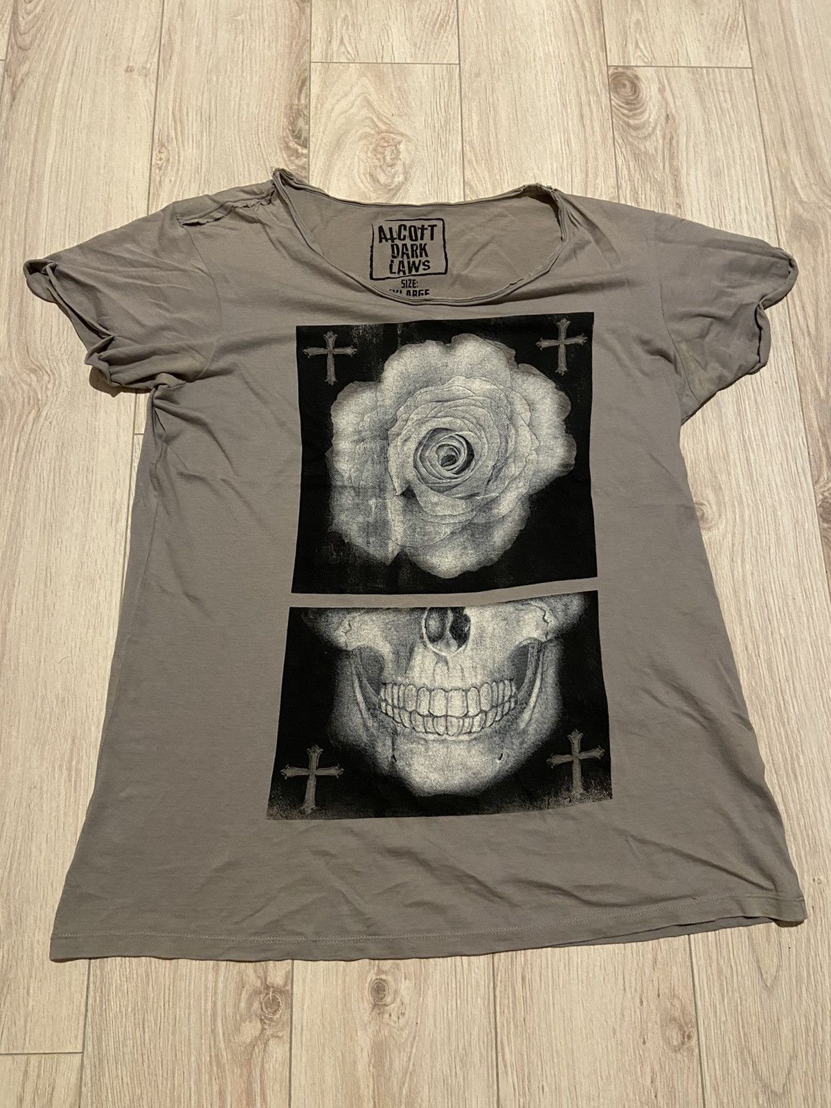 Other Alcott scull & rose y2k skeleton print tee Size US XXL / EU 58 / 5 - 1 Thumbnail