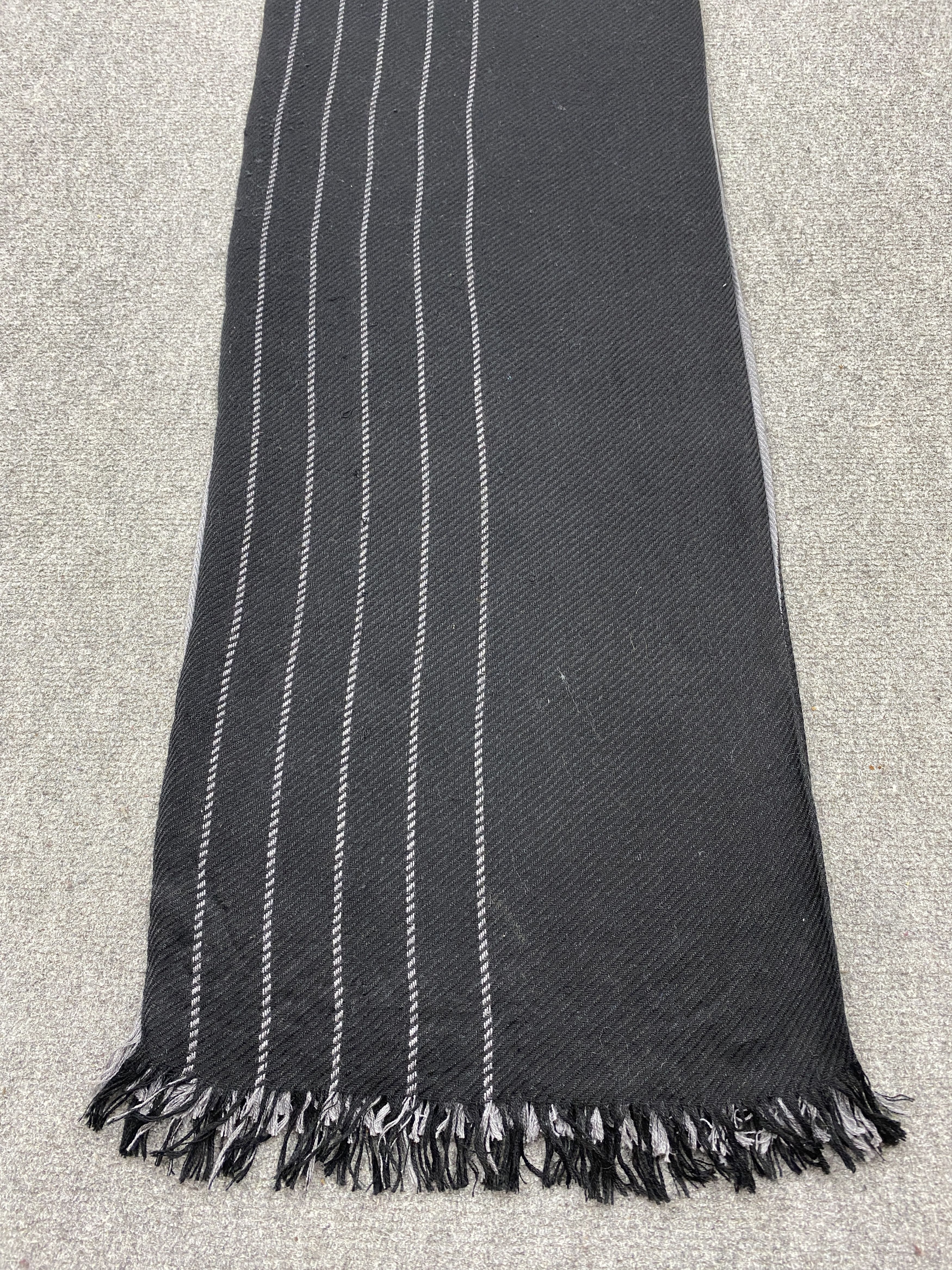 Japanese Brand Takeo Kikuchi Cashmere Scarf / Muffler / Neckwear SC0174 Size ONE SIZE - 4 Thumbnail